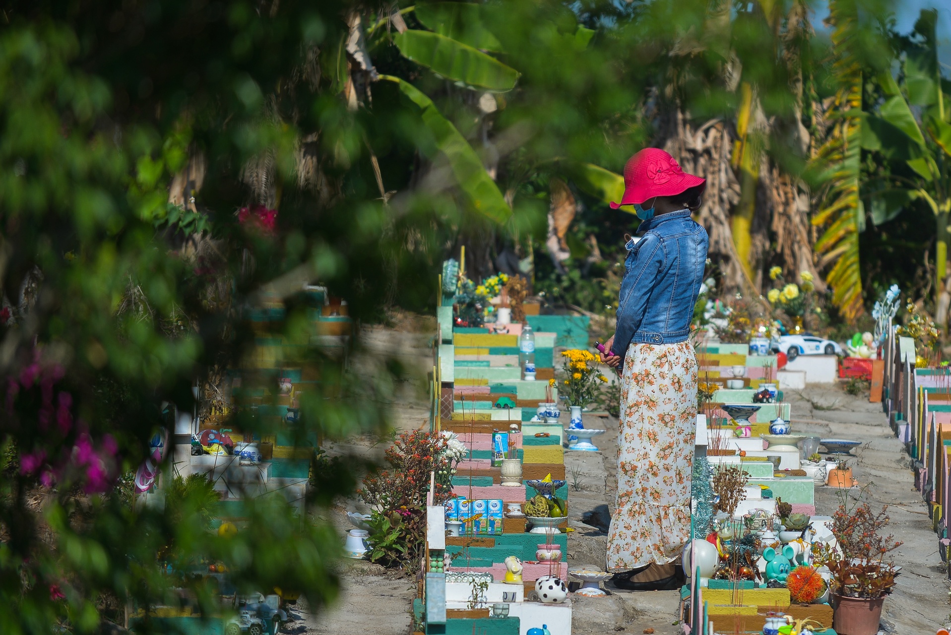 nguoi dan ong chon cat thai nhi anh 32