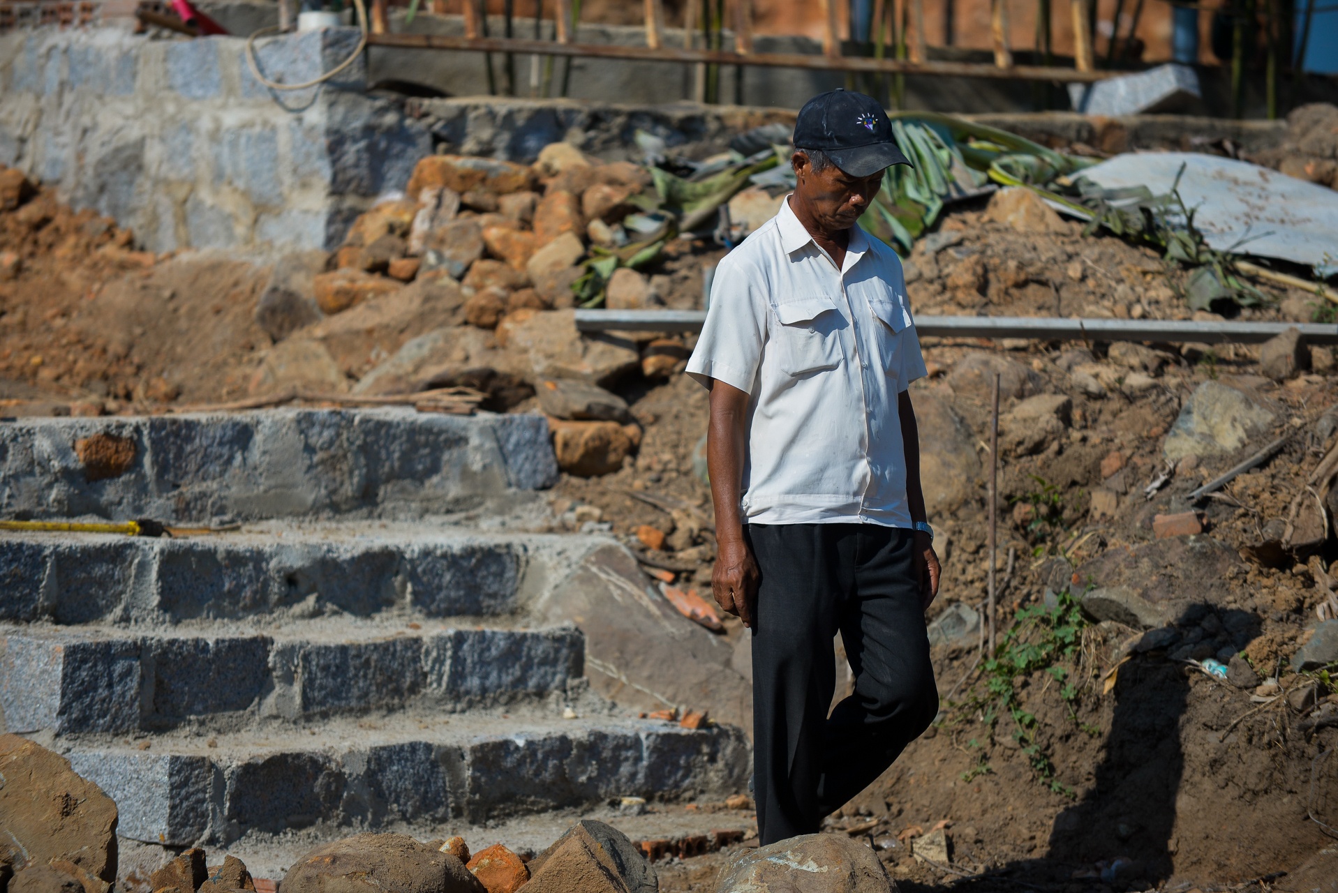 nguoi dan ong chon cat thai nhi anh 34