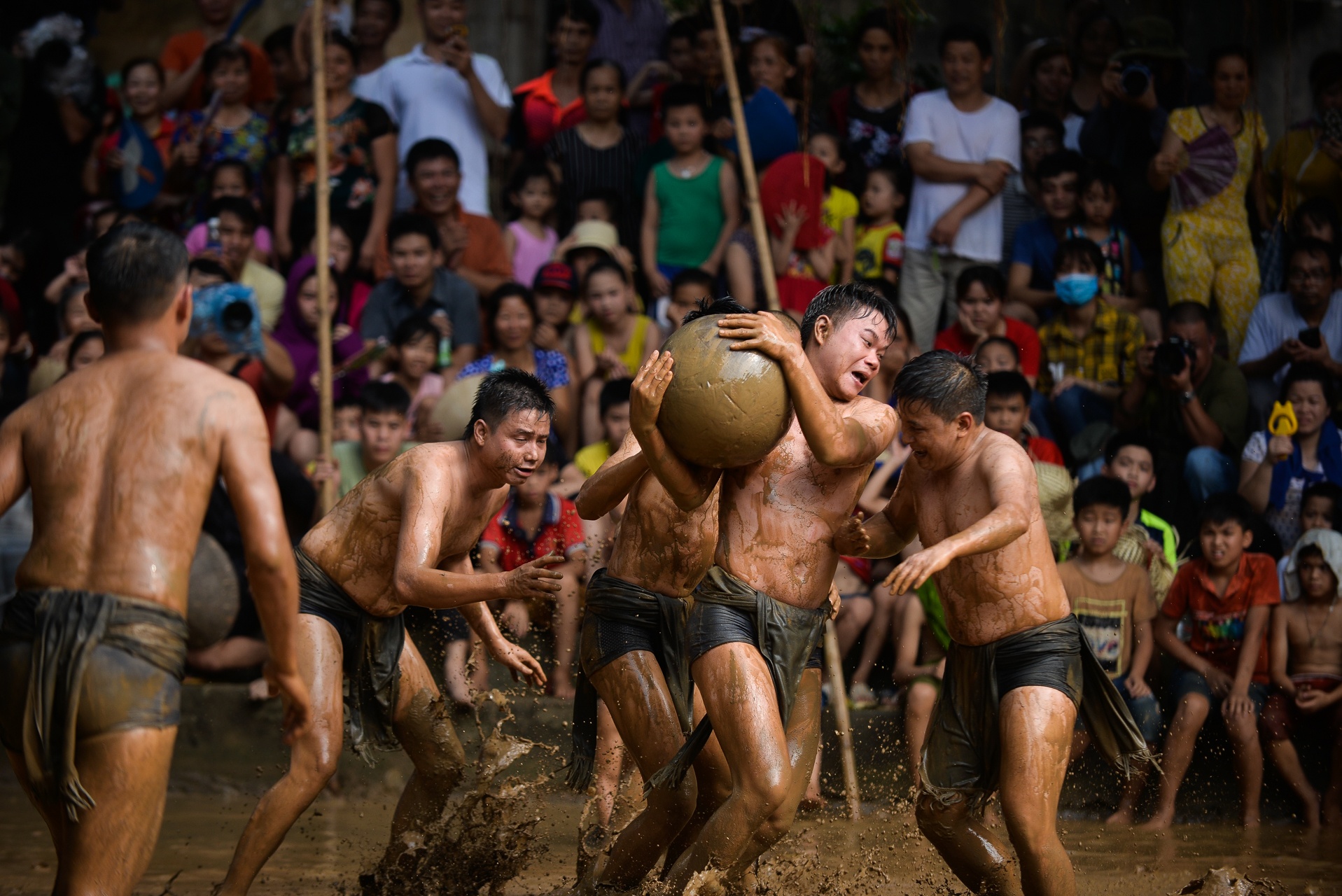 le hoi vat cau bun lang Van anh 11