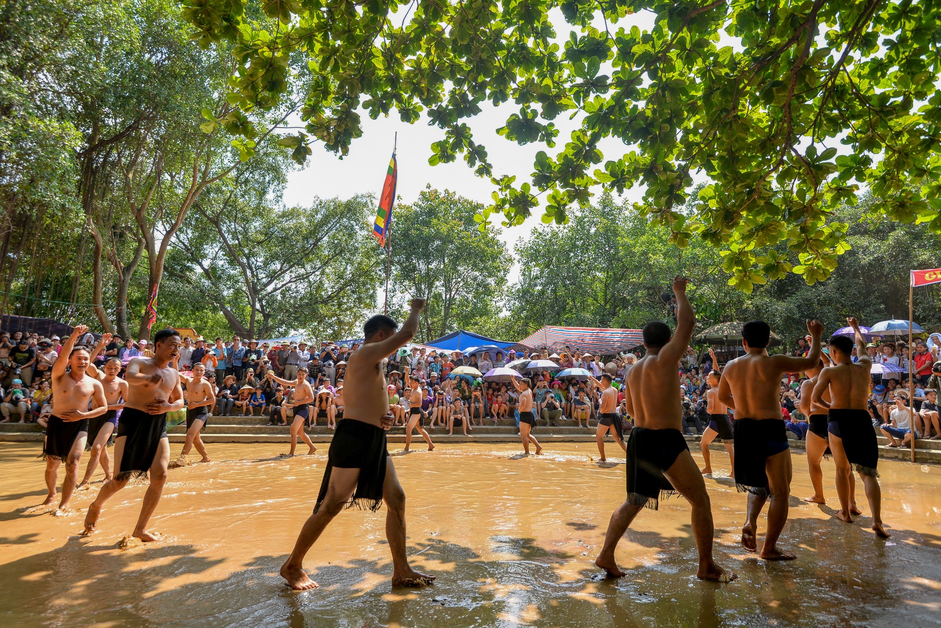 le hoi vat cau bun lang Van anh 4