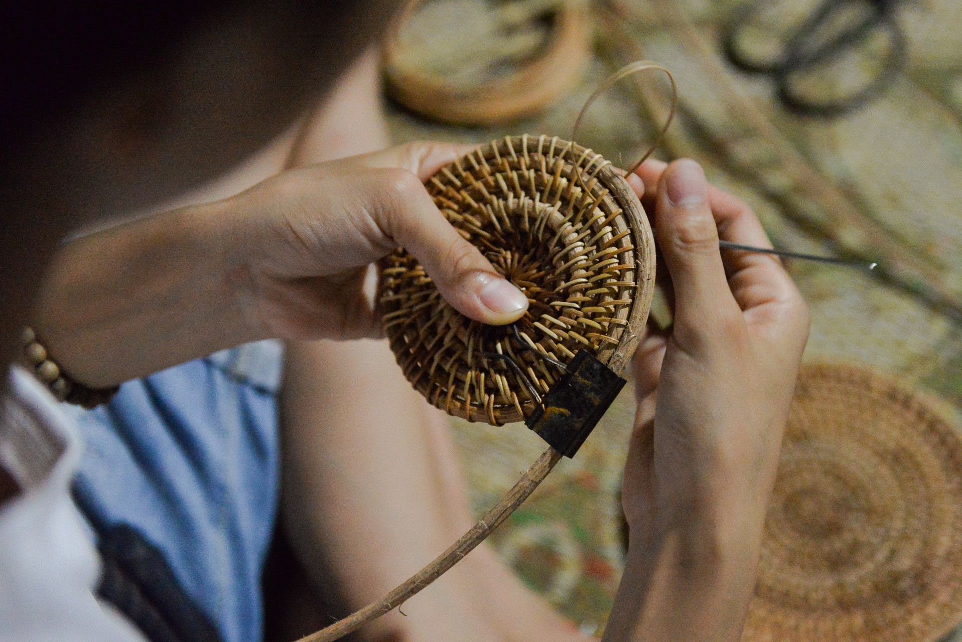 uoc mo thoat ngheo cua co gai 18 tuoi anh 14