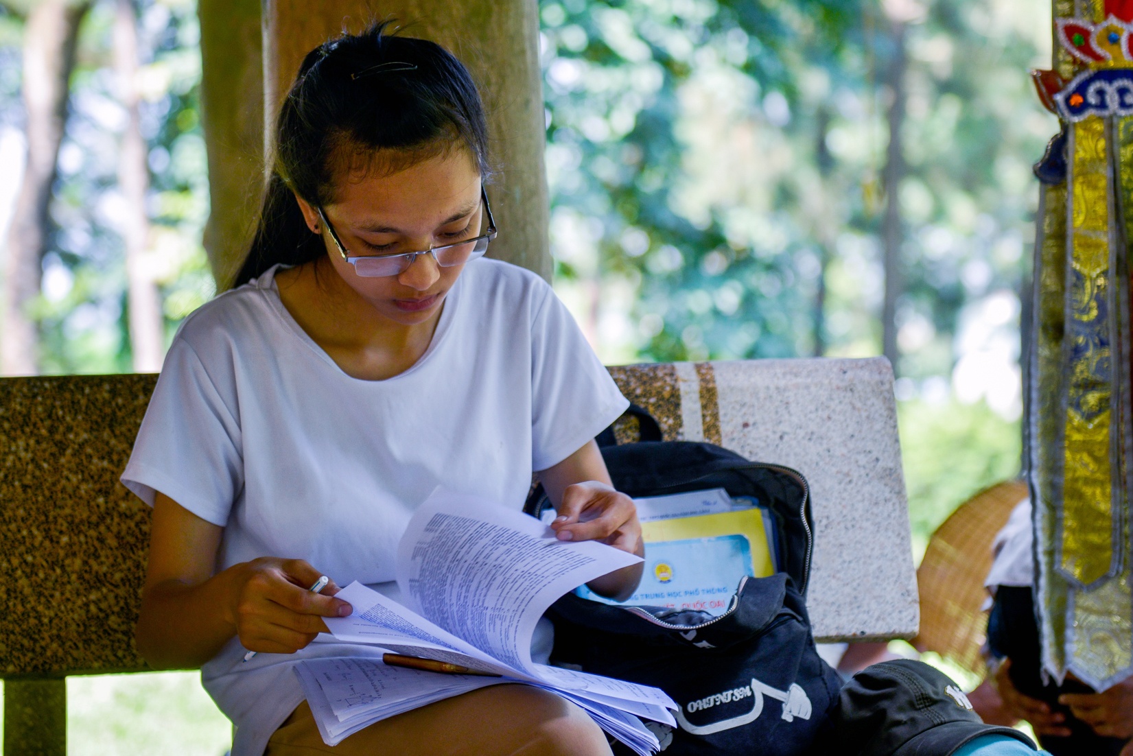 uoc mo thoat ngheo cua co gai 18 tuoi anh 19