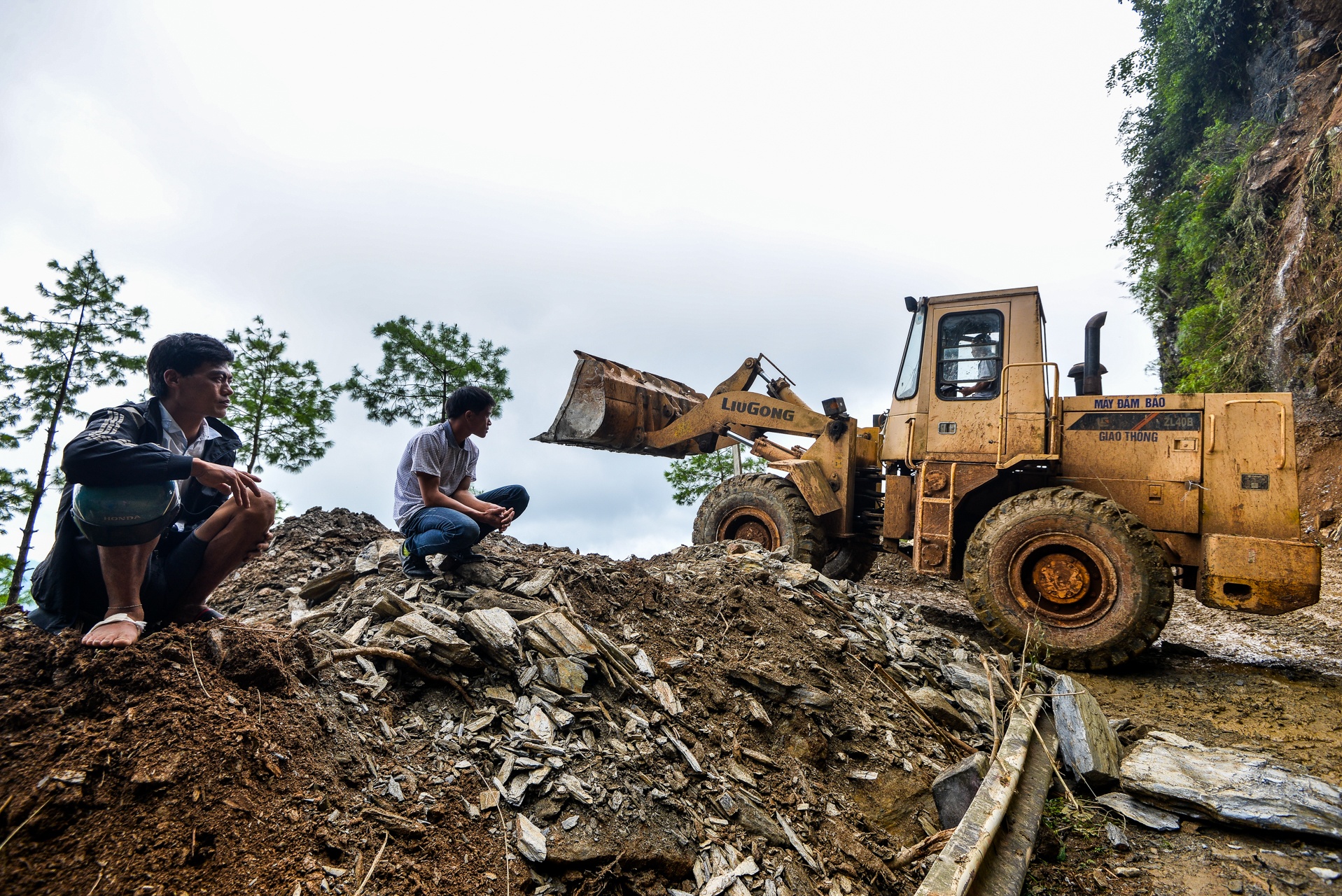 mua lu lam sat lo quoc lo 4C anh 2