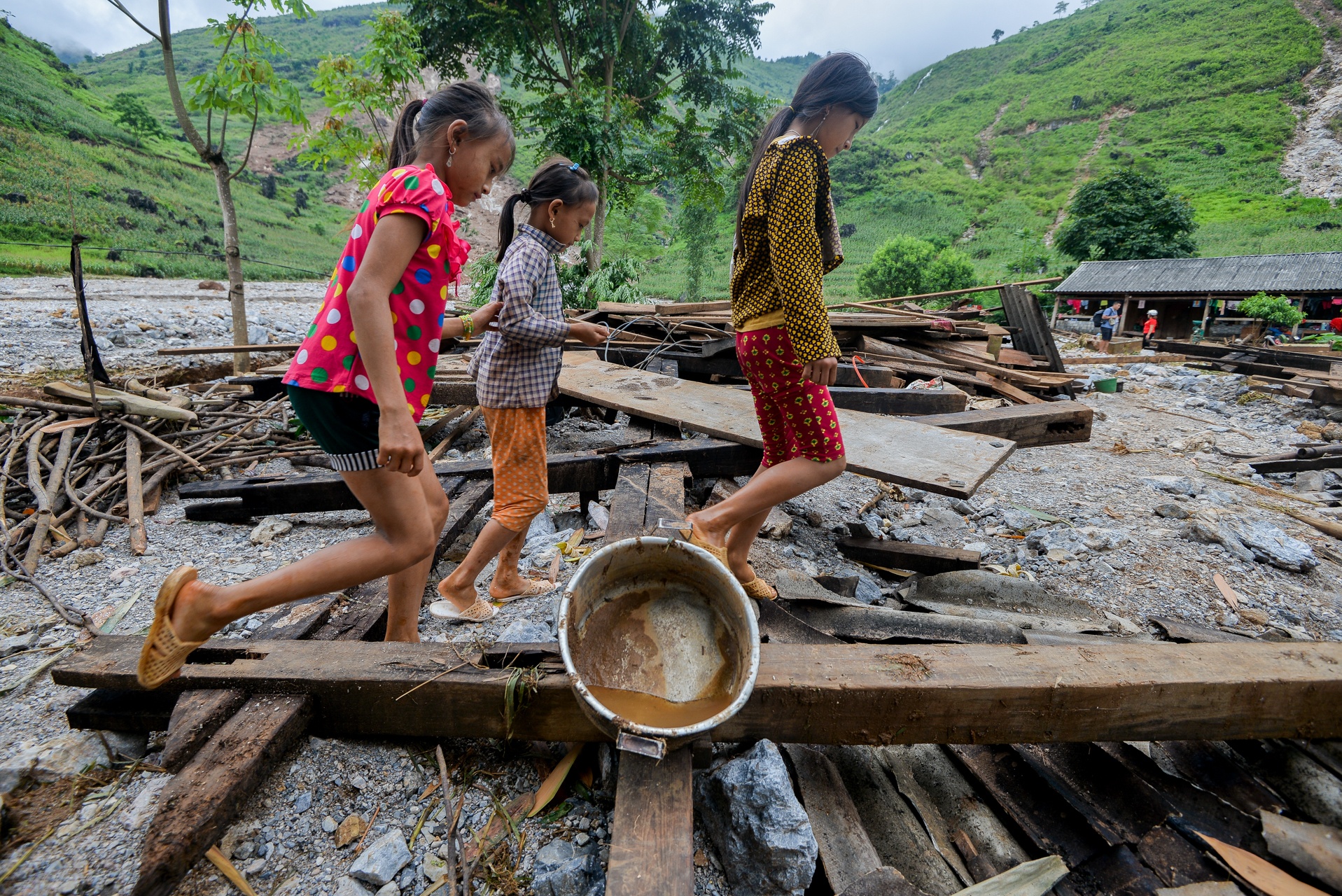 Tran lu du o Ha Giang hinh anh