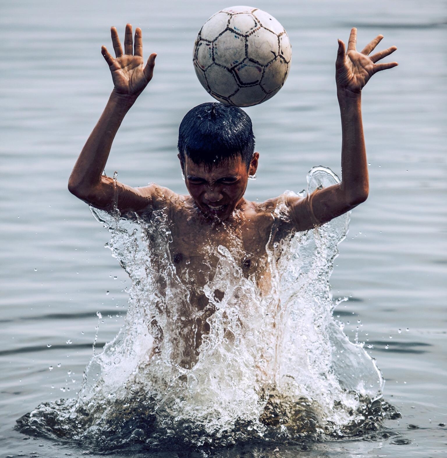 world cup ve tren lang que anh 6