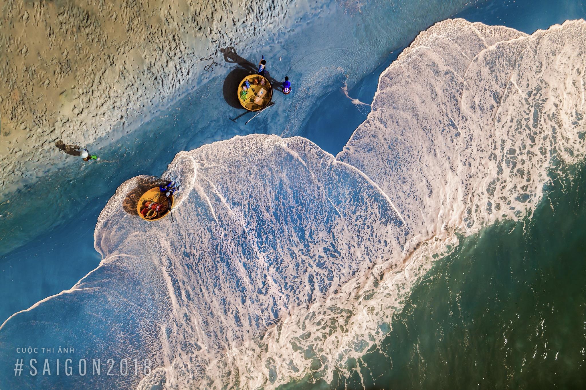 con nguoi va bien ca anh 1