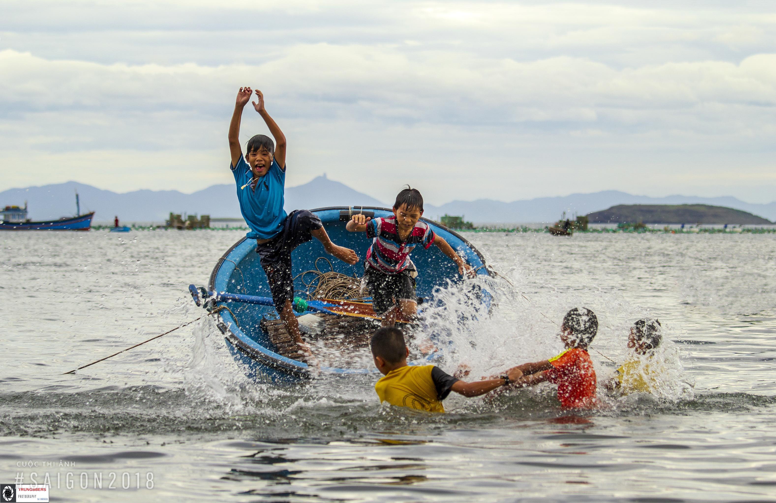 con nguoi va bien ca anh 9