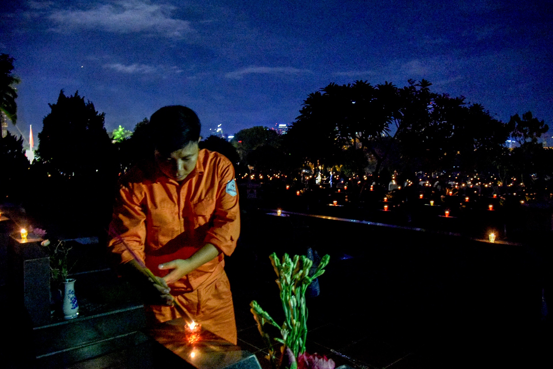 vieng nghia trang liet sy anh 6