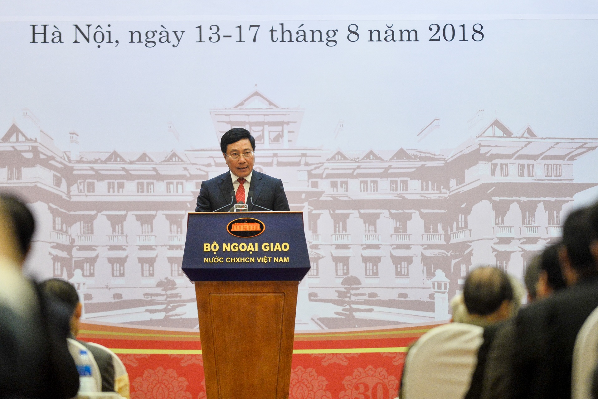 Lanh dao Dang du Hoi nghi Ngoai giao lan thu 30 anh 5