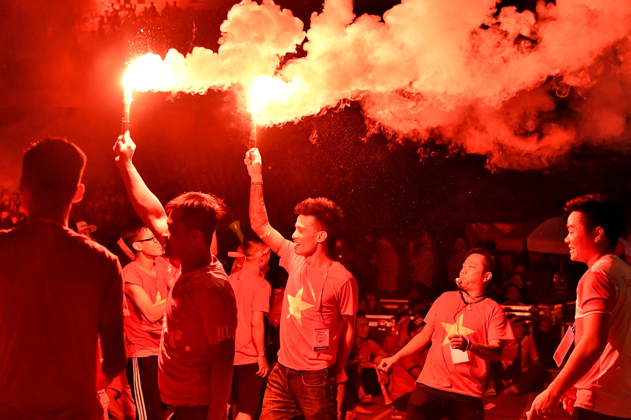 Hai Phong dot phao sang anh 9