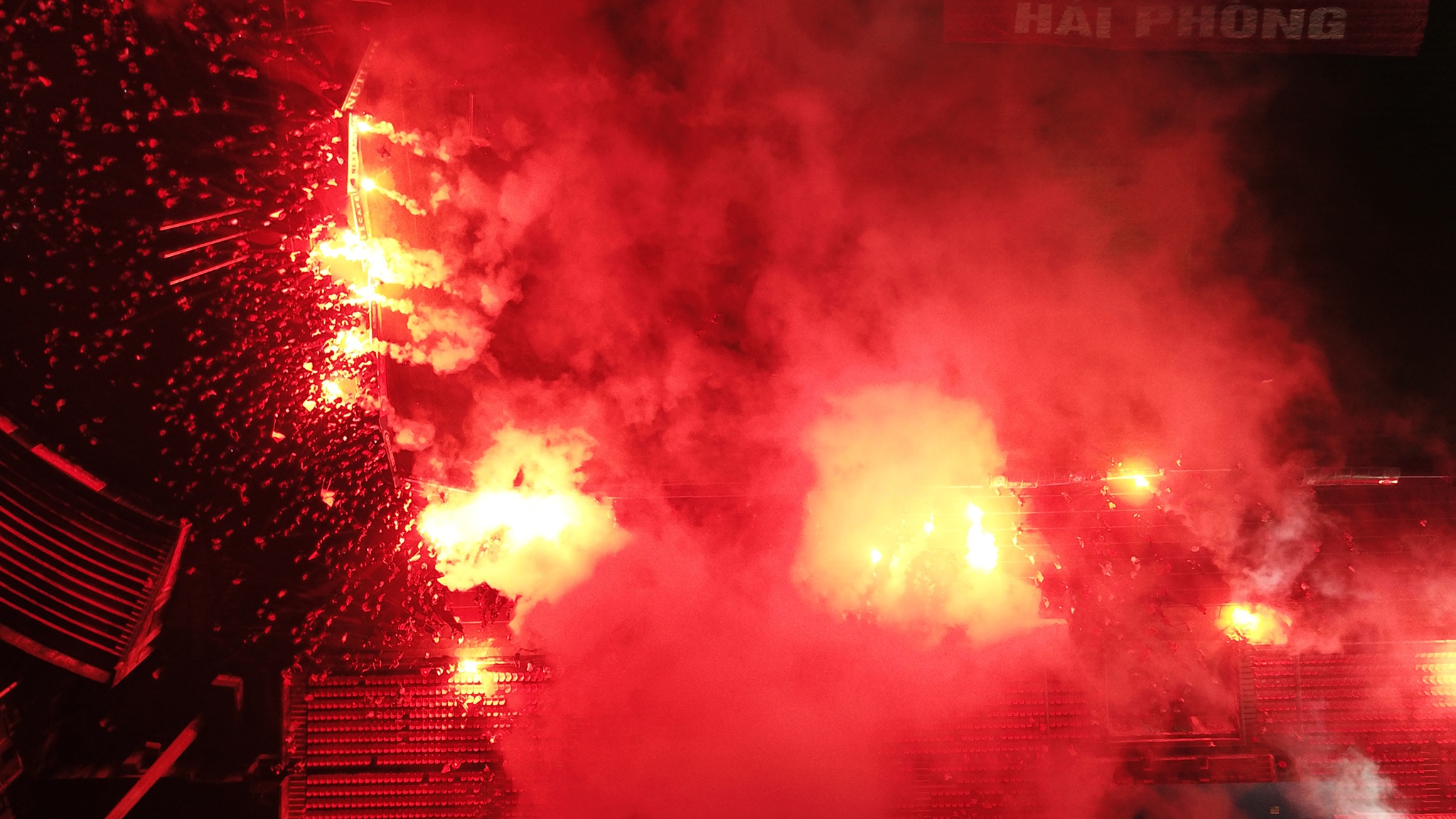 Hai Phong dot phao sang anh 2