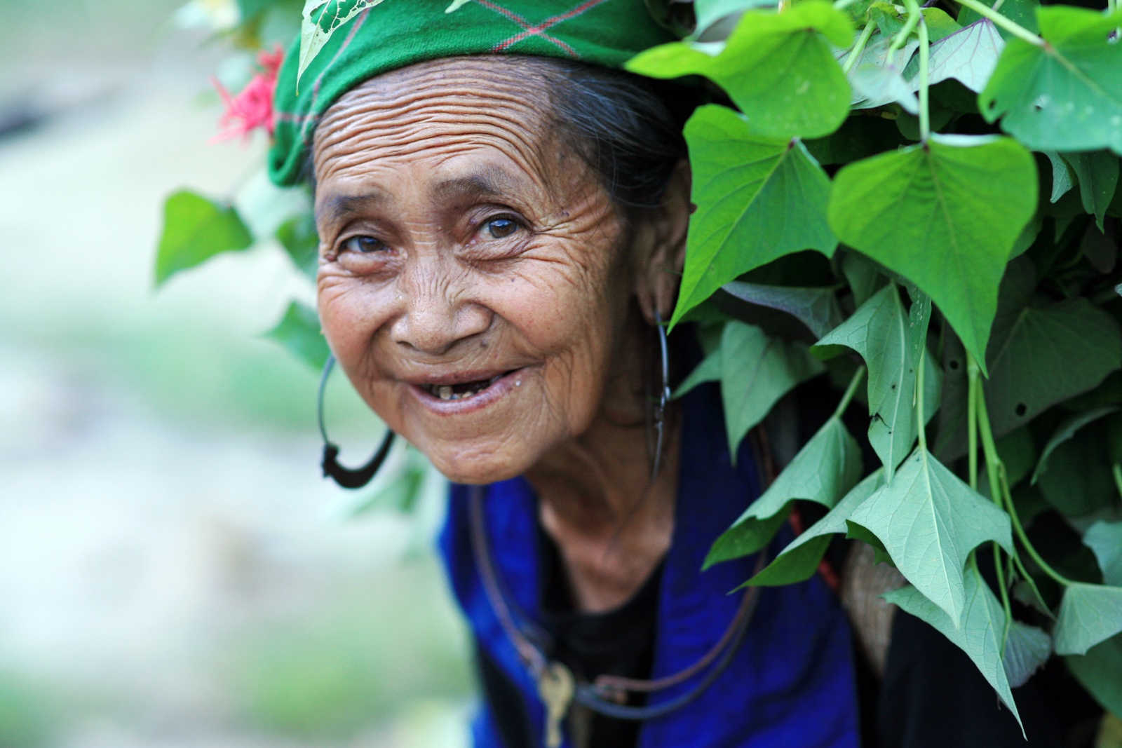 phu nu Viet Nam trong trien lam anh 4