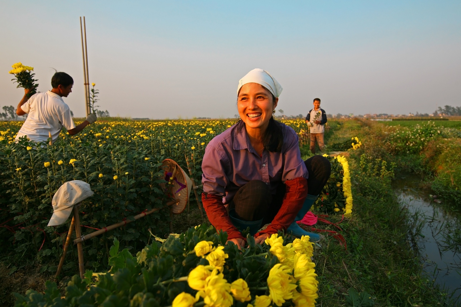 phu nu Viet Nam trong trien lam anh 13