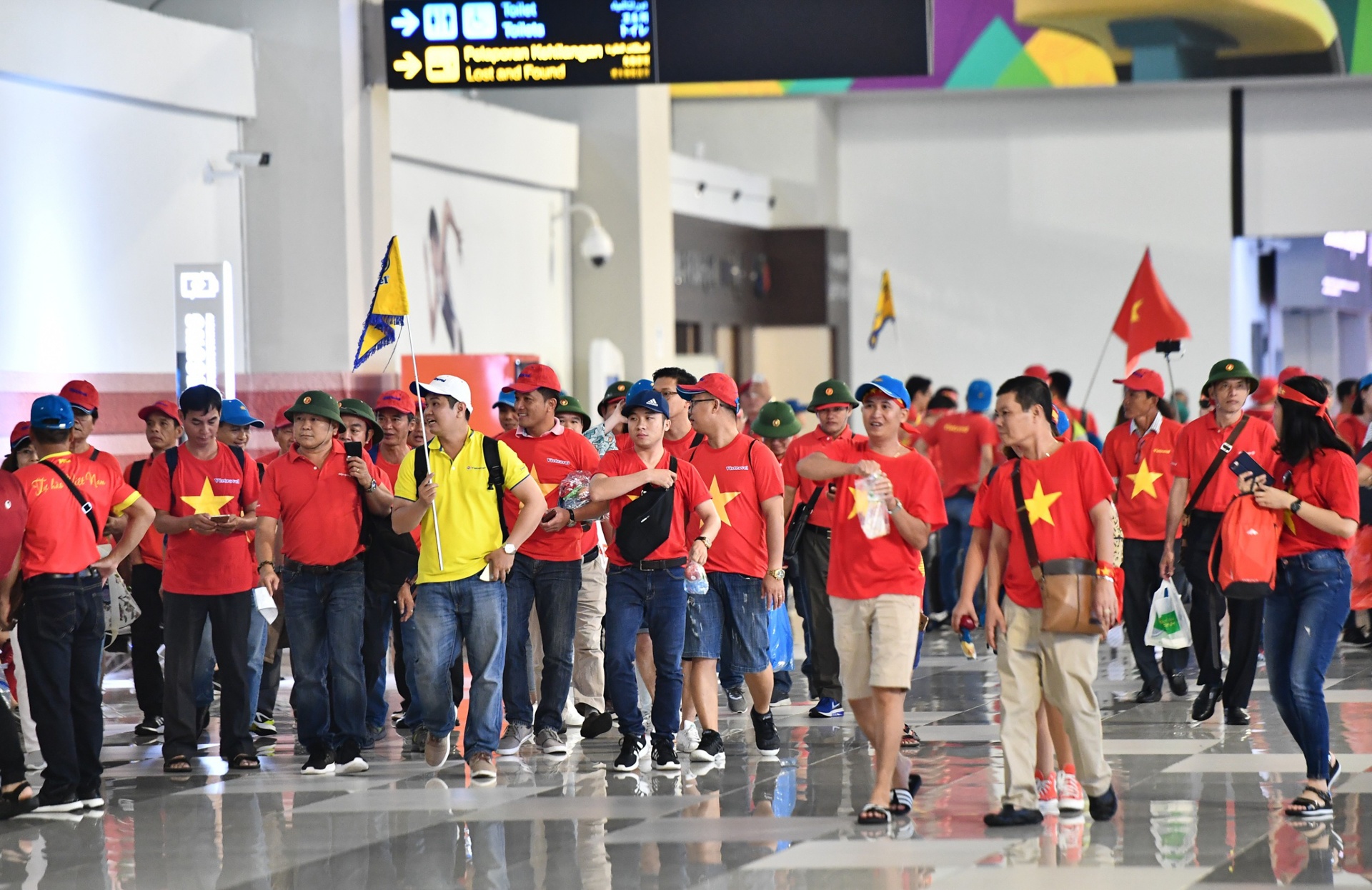 Nguoi ham mo va tuyen Olympic Viet Nam anh 24