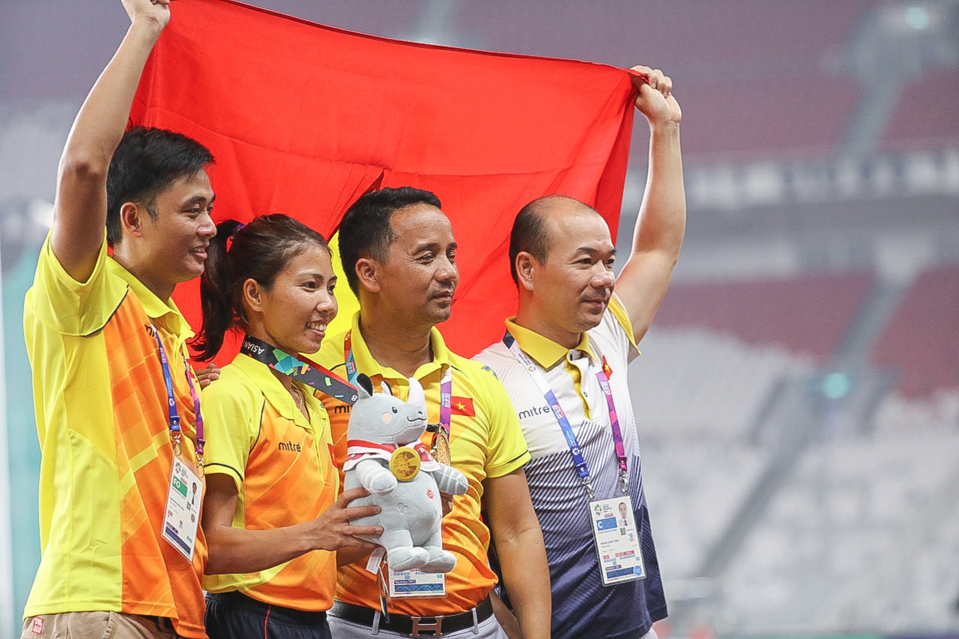 co To quoc va niem tu hao dan toc anh 26