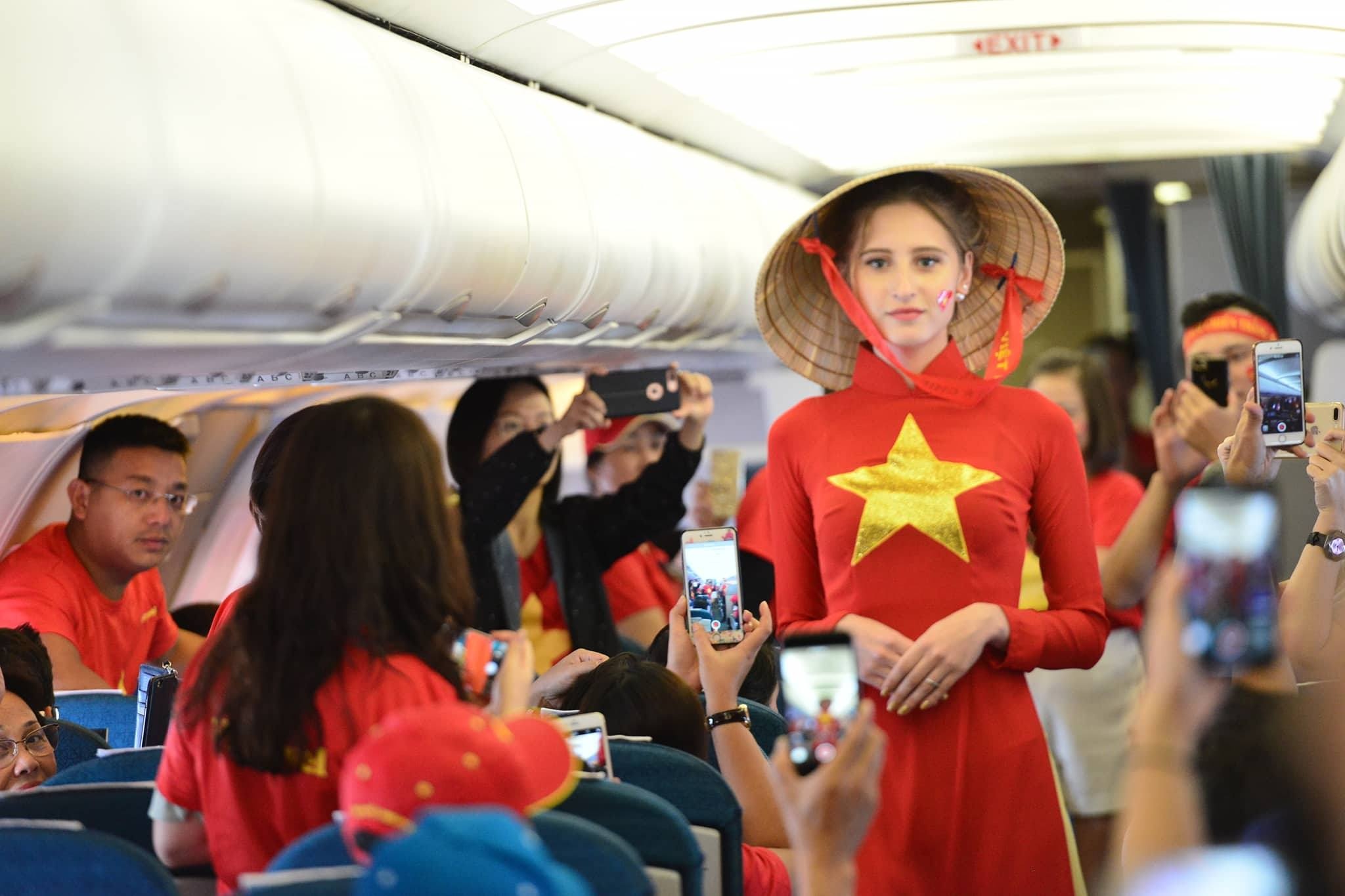 CDV co vu doi tuyen Olympic Viet Nam anh 7