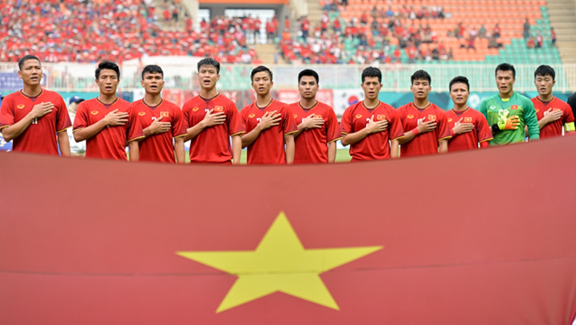 co To quoc va niem tu hao dan toc anh 36