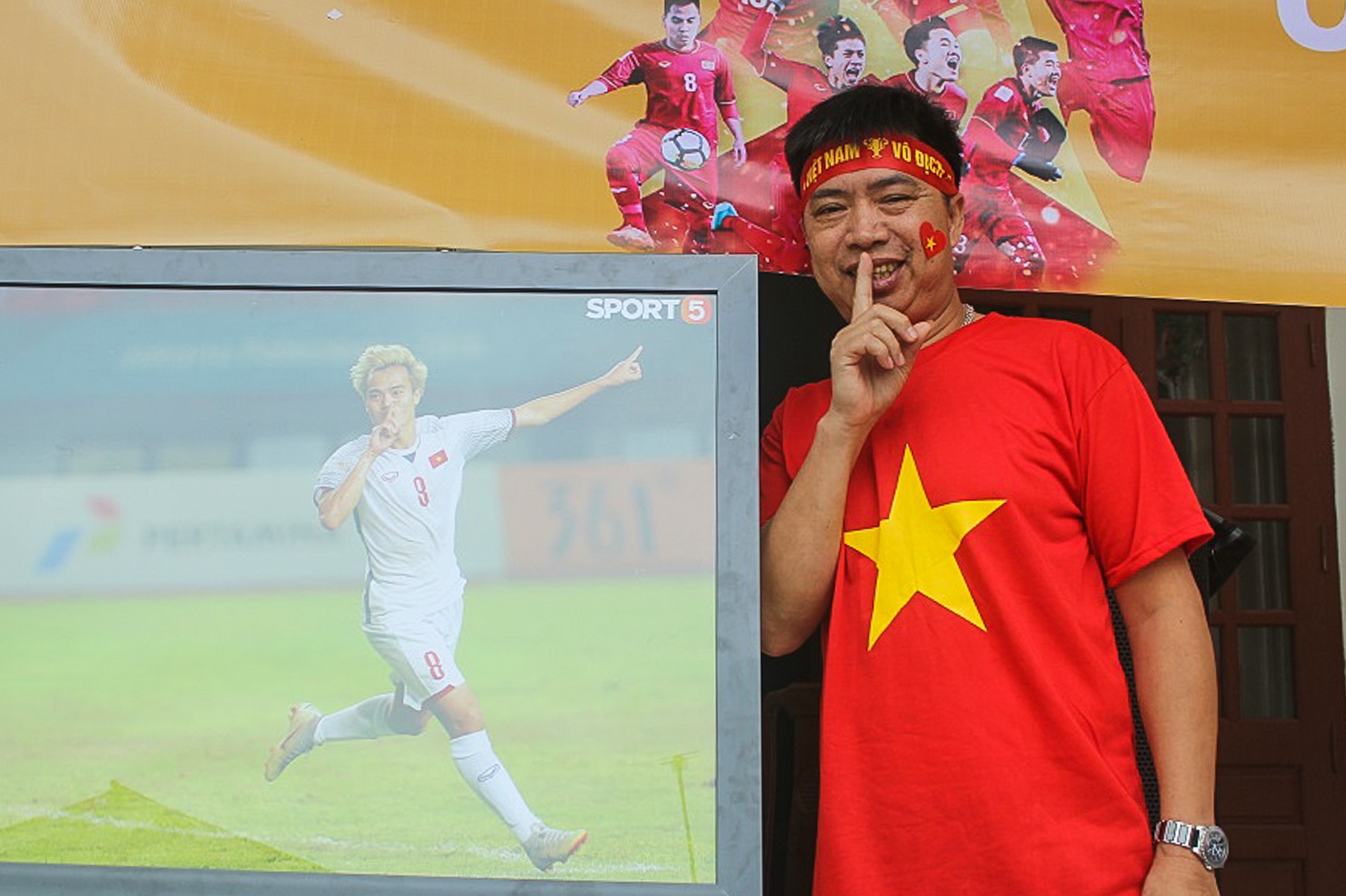 Nguoi ham mo va tuyen Olympic Viet Nam anh 18