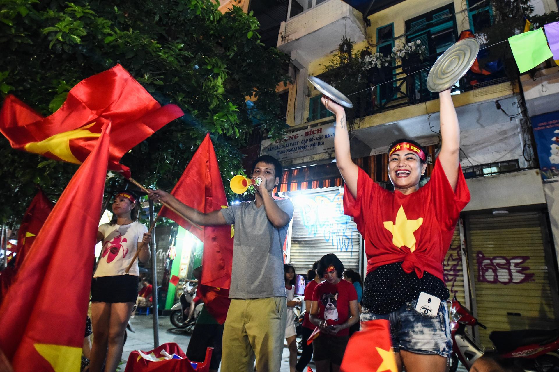 Nguoi ham mo va tuyen Olympic Viet Nam anh 31