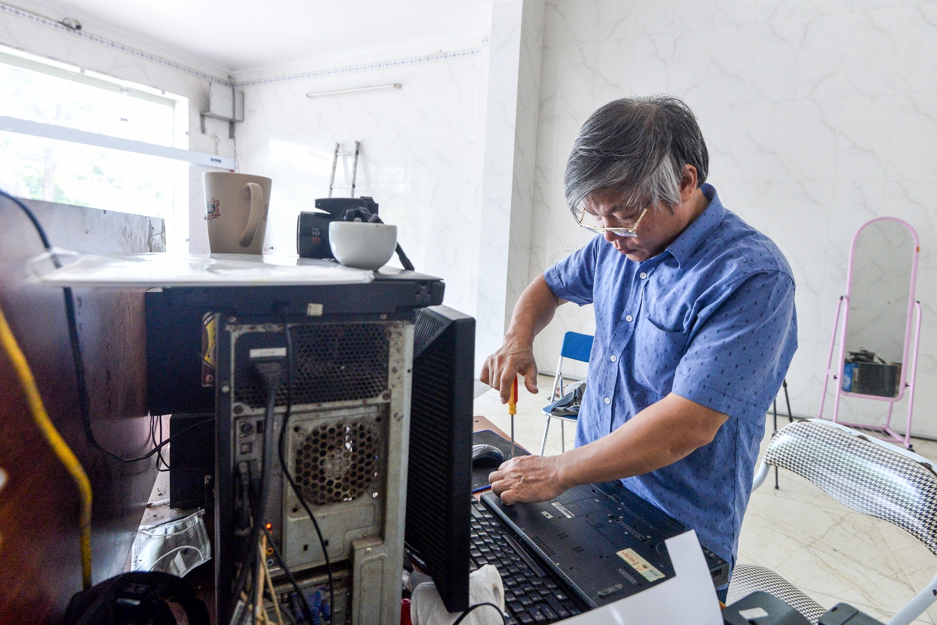 khai giảng năm học mới của thầy giáo chống tiêu cực ảnh 18 khai giang nam hoc moi cua thay giao chong tieu cuc anh 18