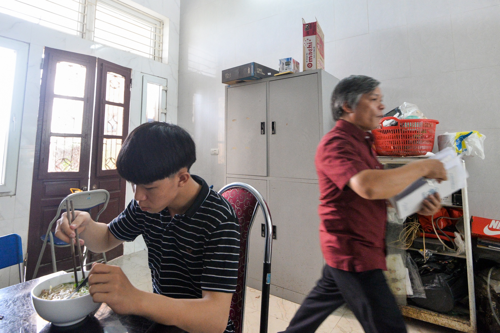 khai giảng năm học mới của thầy giáo chống tiêu cực ảnh 24 khai giang nam hoc moi cua thay giao chong tieu cuc anh 24