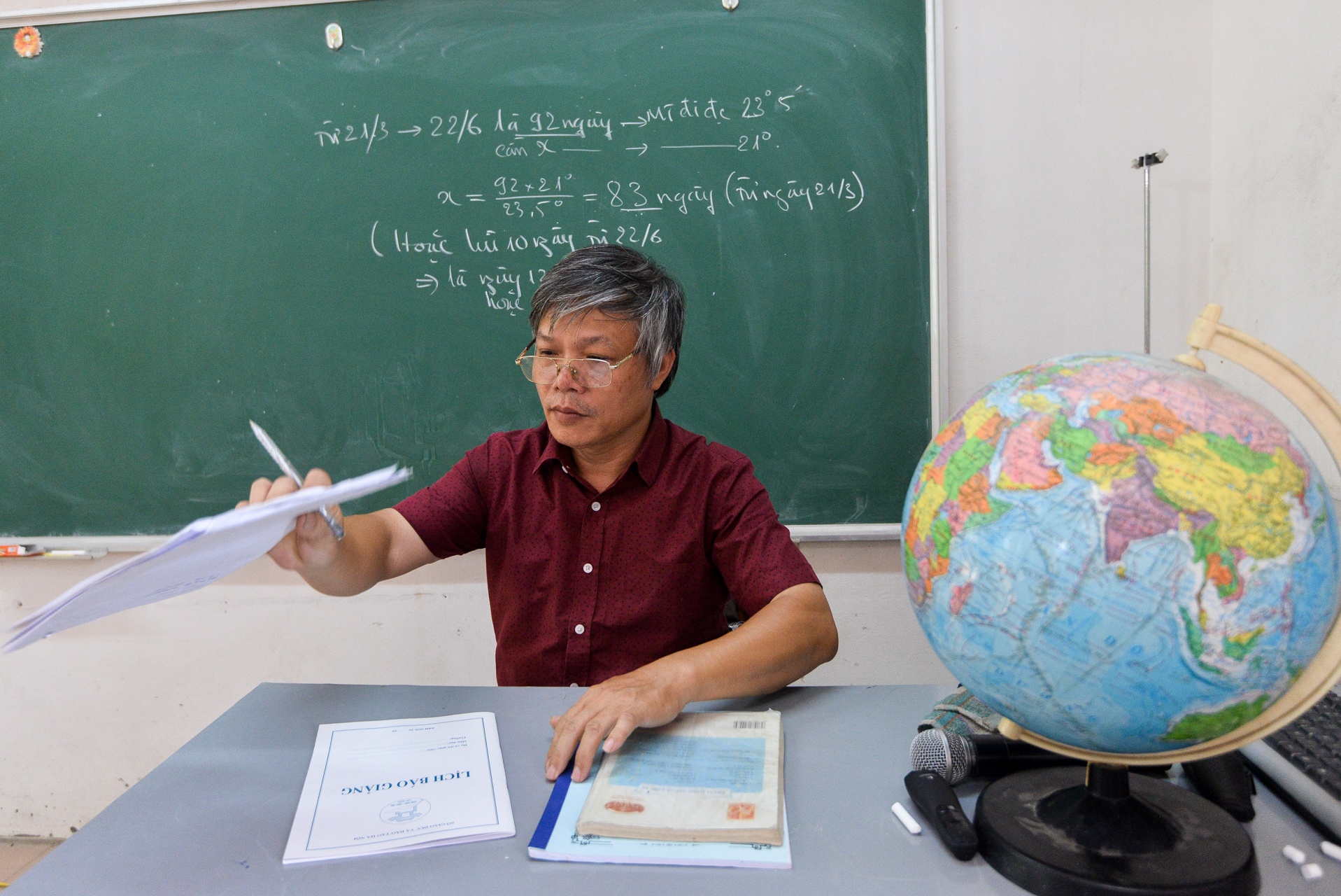 khai giảng năm học mới của thầy giáo chống tiêu cực ảnh 15 khai giang nam hoc moi cua thay giao chong tieu cuc anh 15
