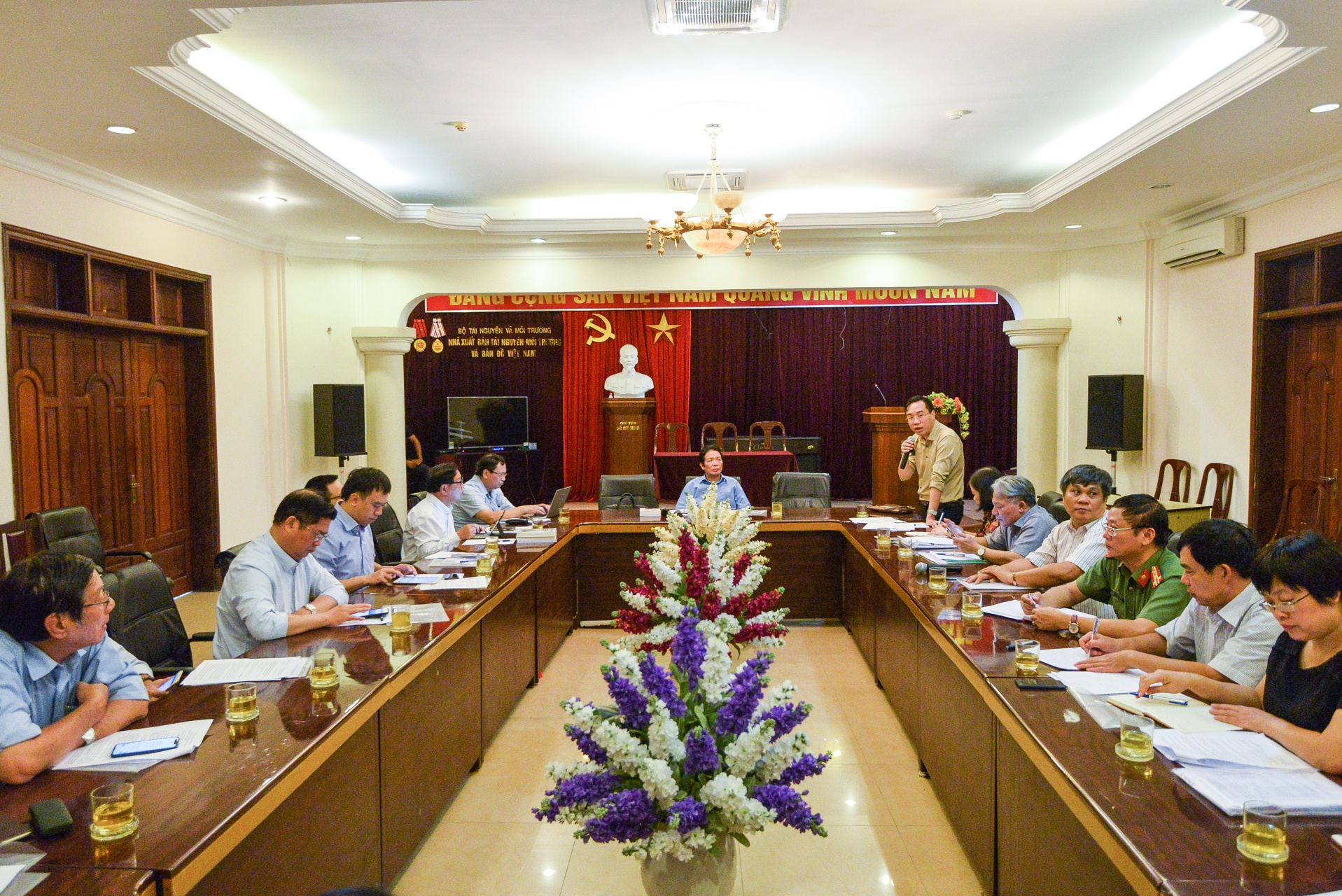 Hội Xuất bản tổng kết 8 tháng đầu năm ảnh 1 Hoi Xuat ban tong ket 8 thang dau nam anh 1