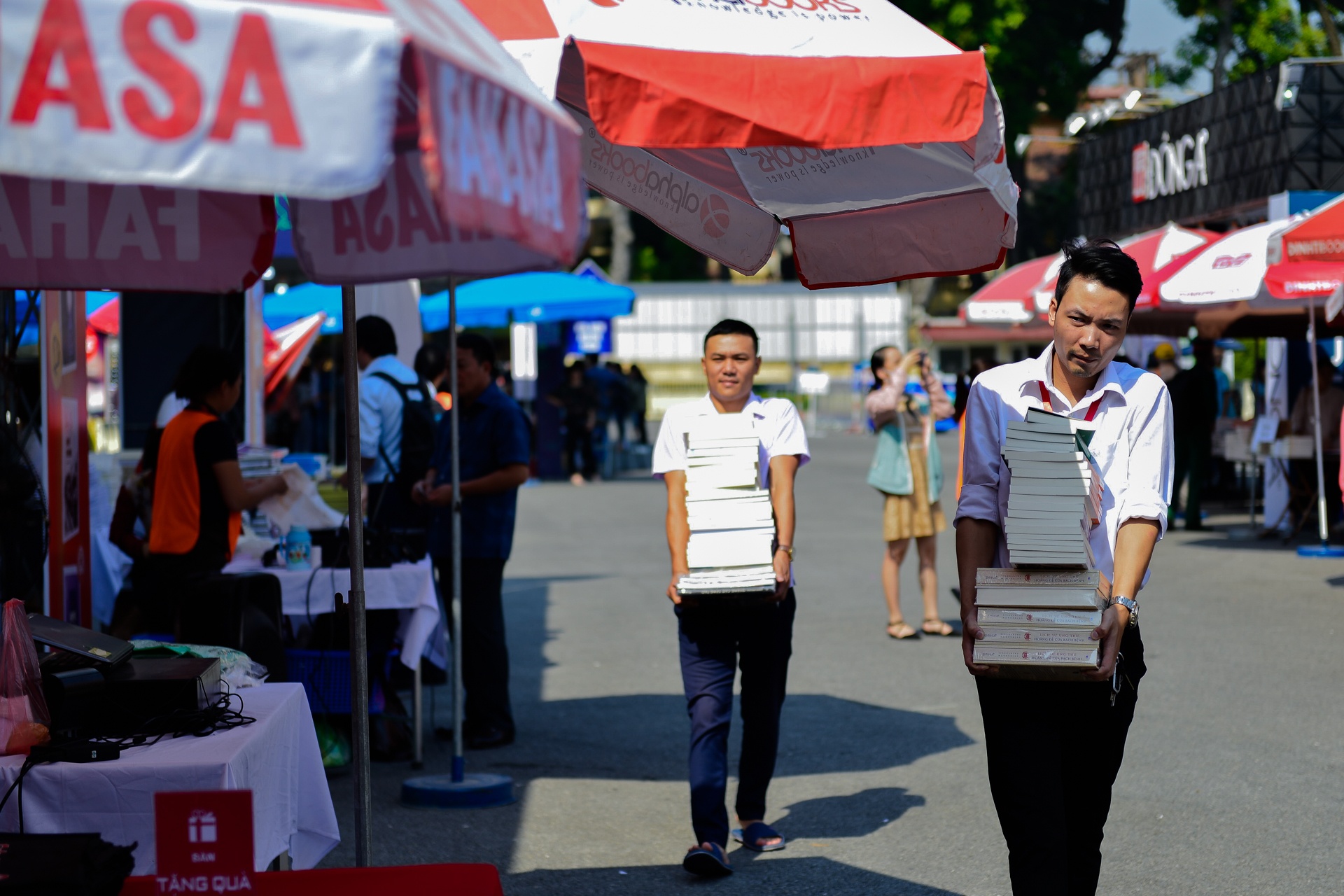 Khai mạc Hội sách Hà Nội lần thứ V ảnh 9 Khai mac Hoi sach Ha Noi lan thu V anh 9