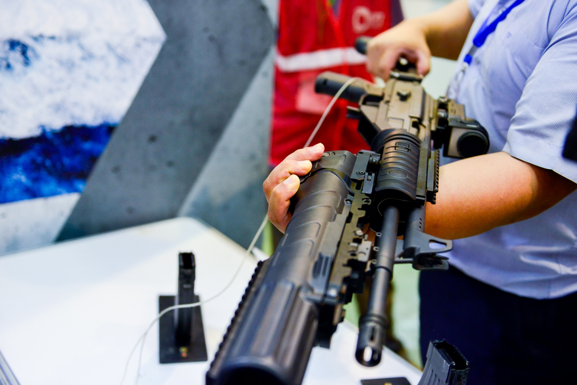 Cam sung tai trien lam anh 10