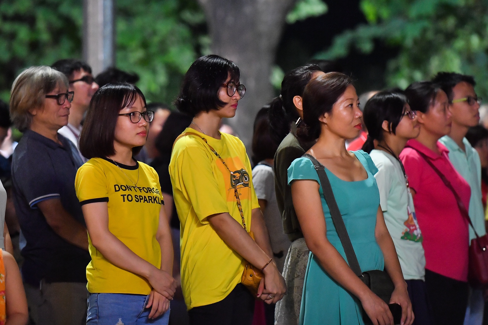 Dan nhac Giao huong London bieu dien tai pho di bo Ho Guom anh 3