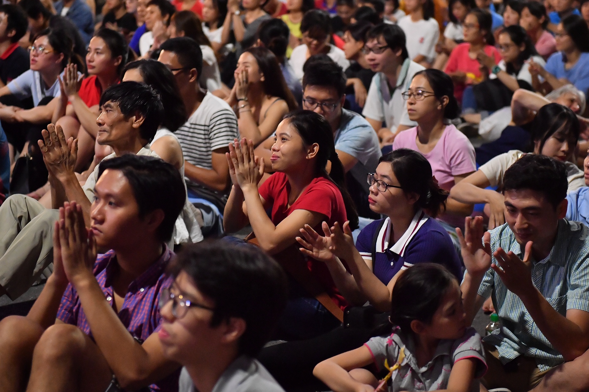 Dan nhac Giao huong London bieu dien tai pho di bo Ho Guom anh 8