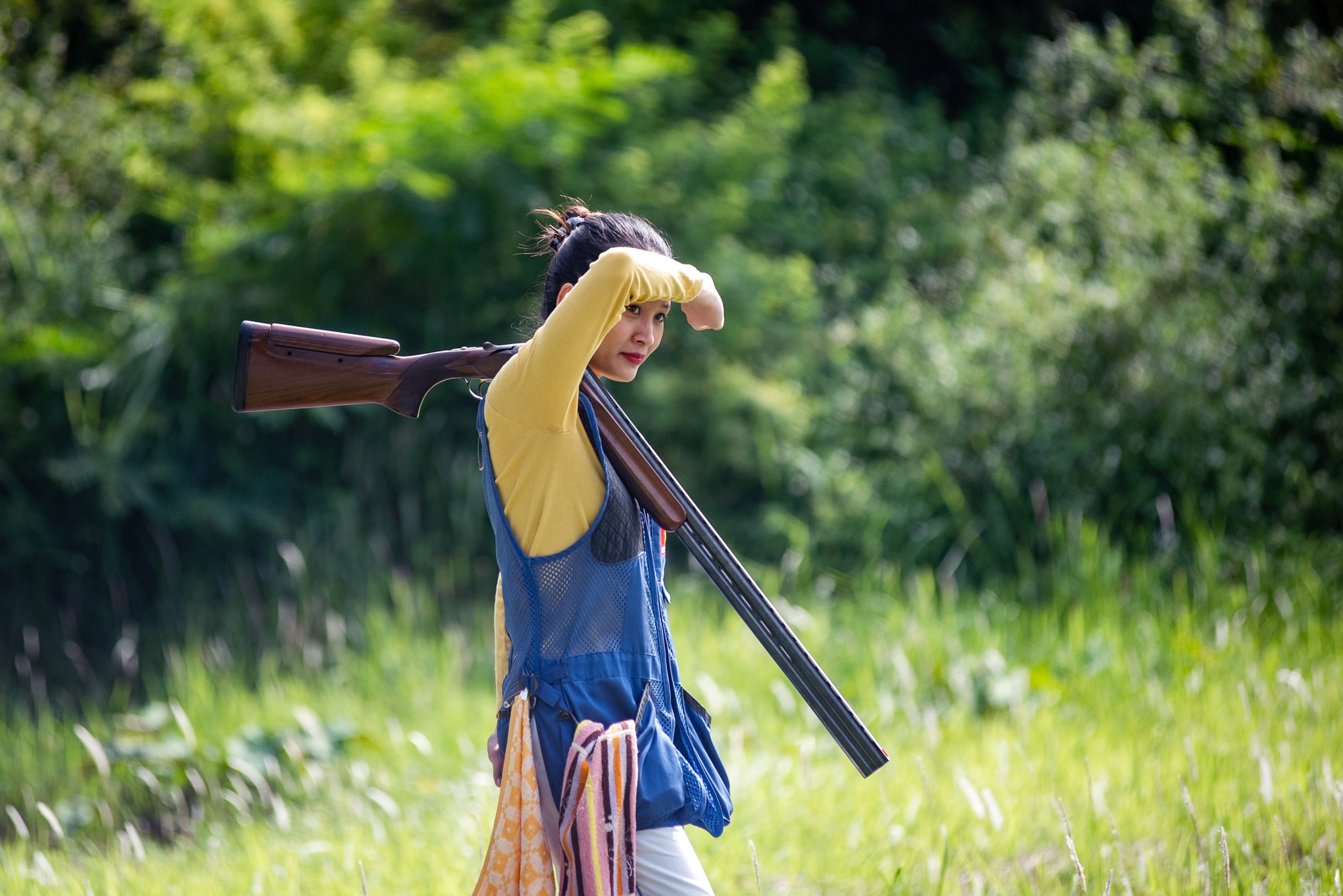 nữ xạ thủ bỏ nghề đi bán thuốc ảnh 1 nu xa thu bo nghe di ban thuoc anh 1