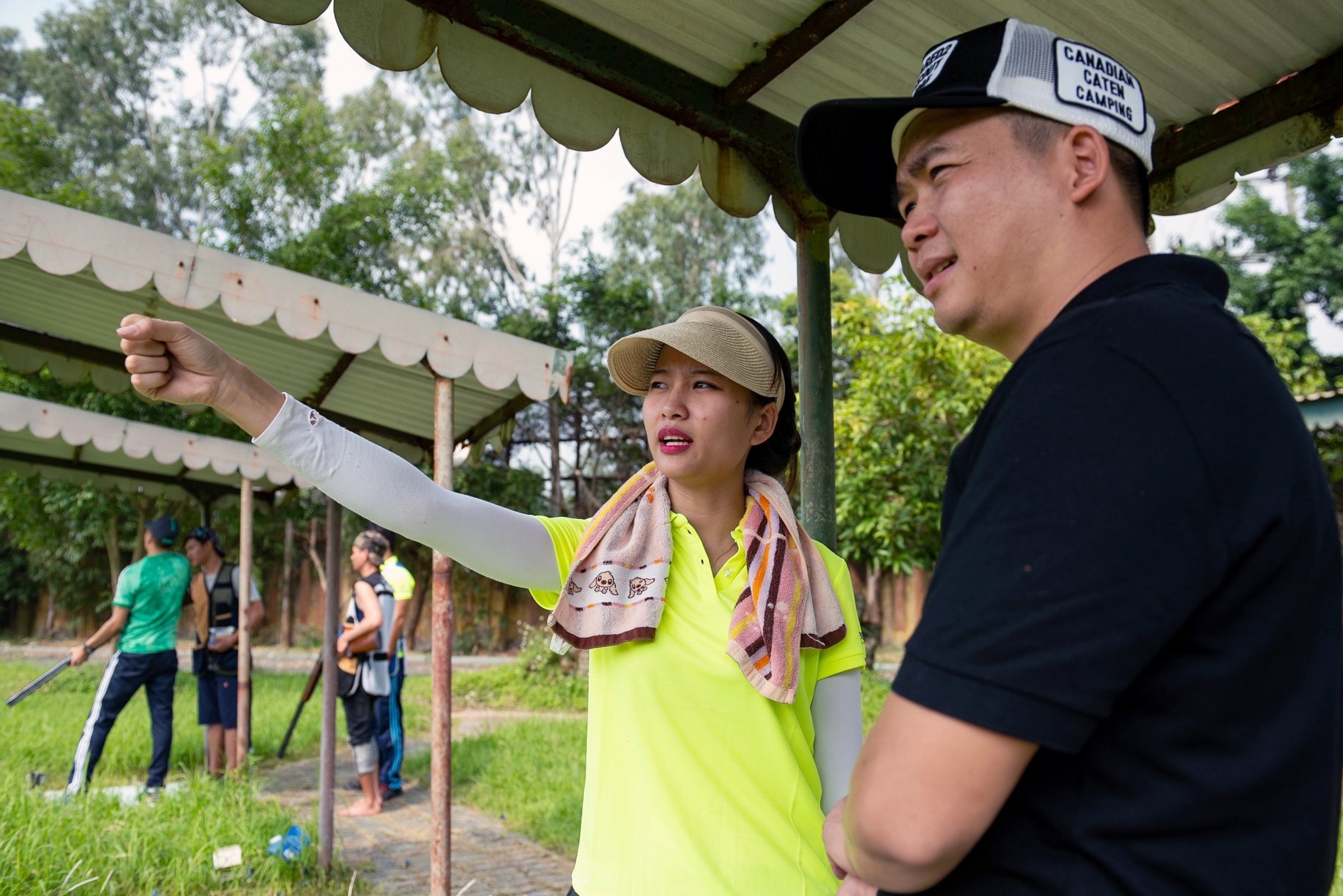 nữ xạ thủ bỏ nghề đi bán thuốc ảnh 3 nu xa thu bo nghe di ban thuoc anh 3