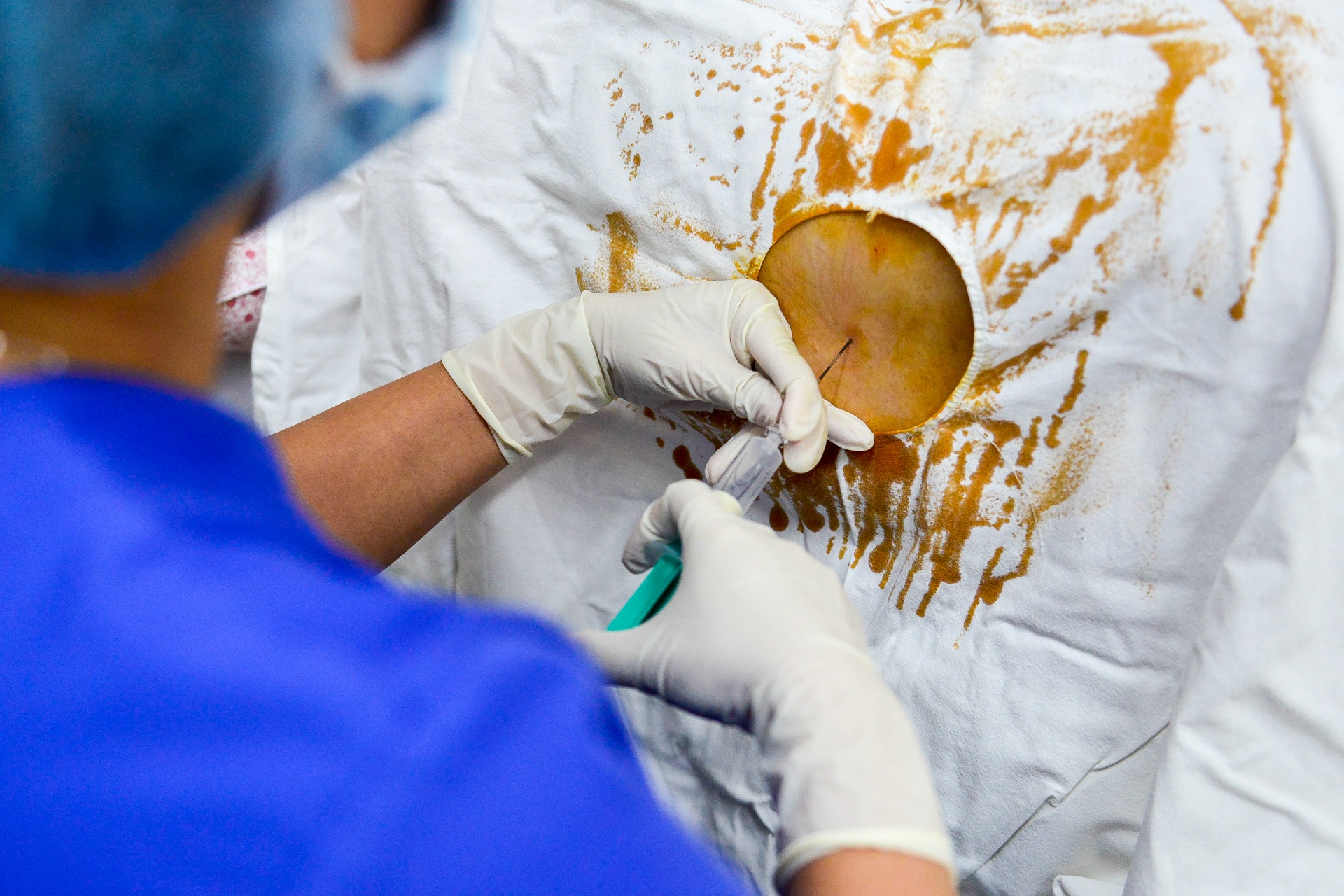 Hanh trinh vuot can thieng lieng cua phu nu anh 23