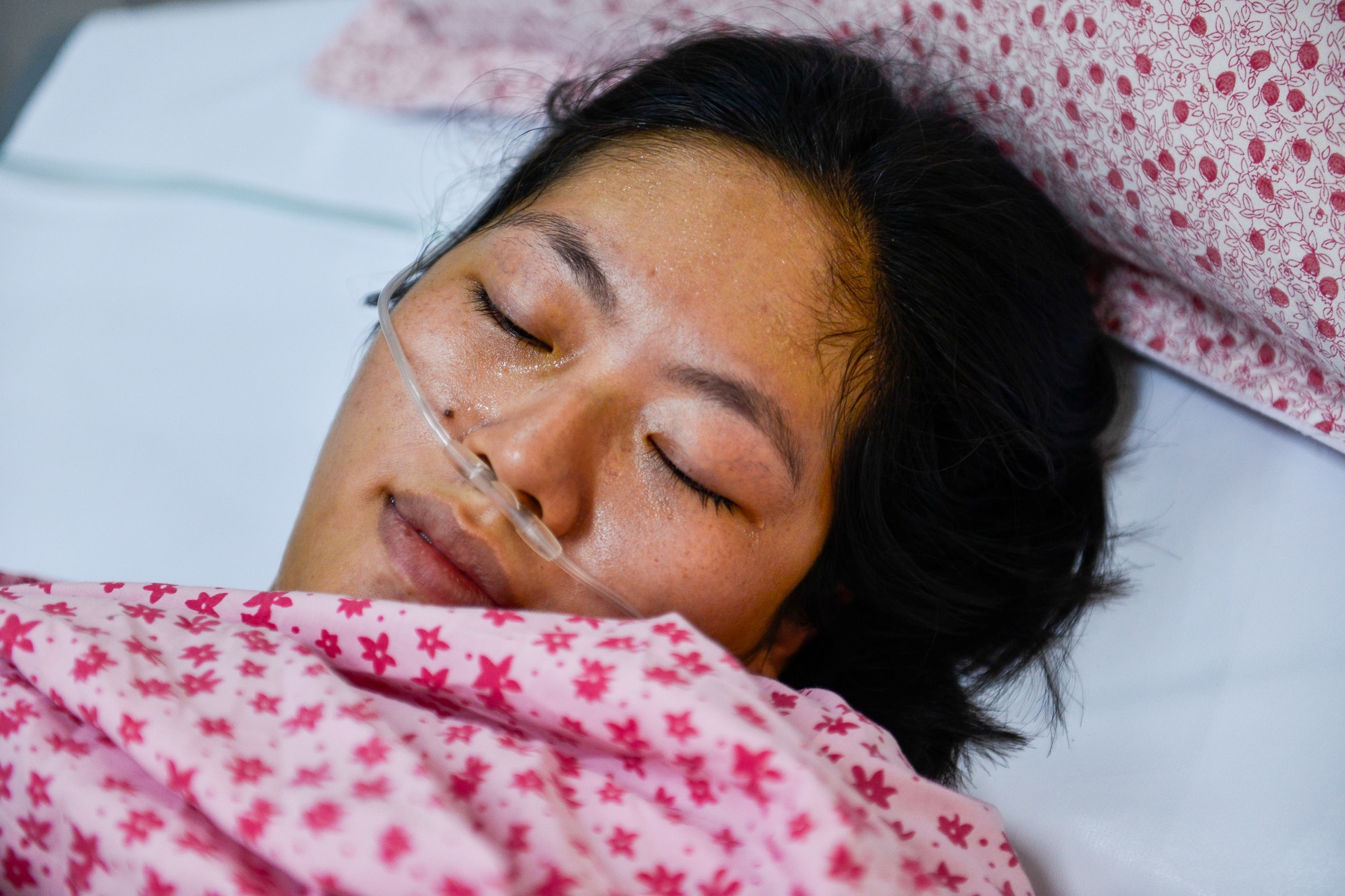 Hanh trinh vuot can thieng lieng cua phu nu anh 31