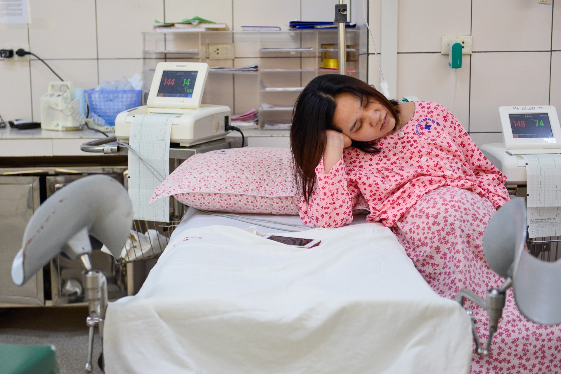 Hanh trinh vuot can thieng lieng cua phu nu anh 18