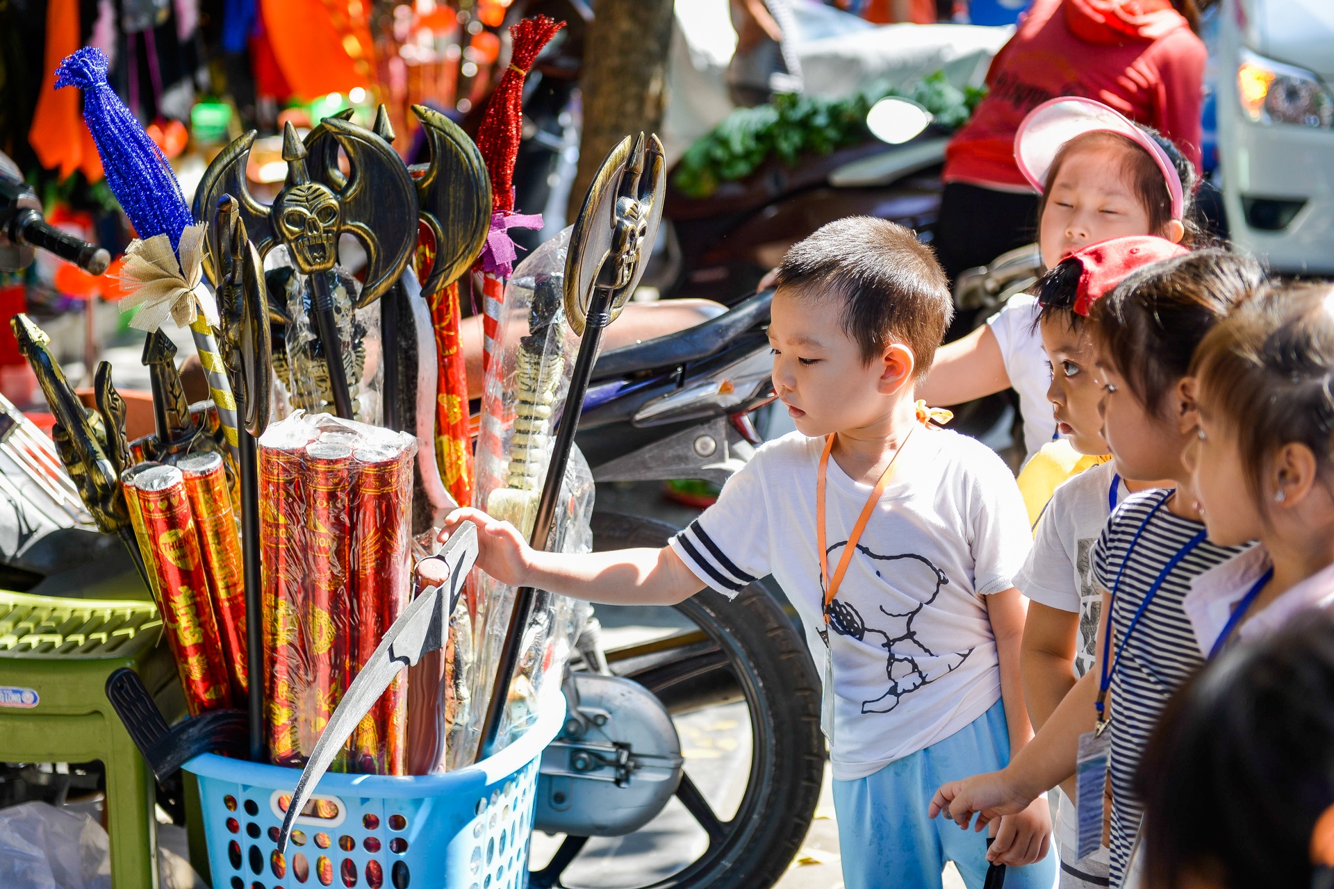 pho hang ma bay ban do hoa trang halloween anh 6