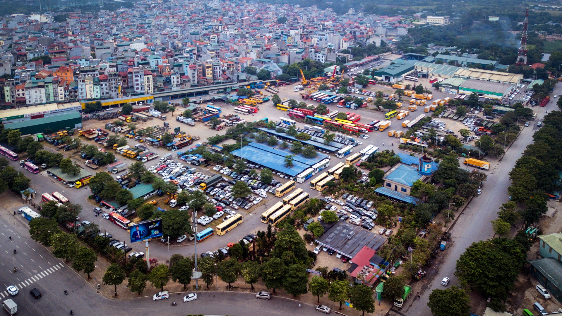 toan canh duong dua F1 tai Ha Noi anh 7