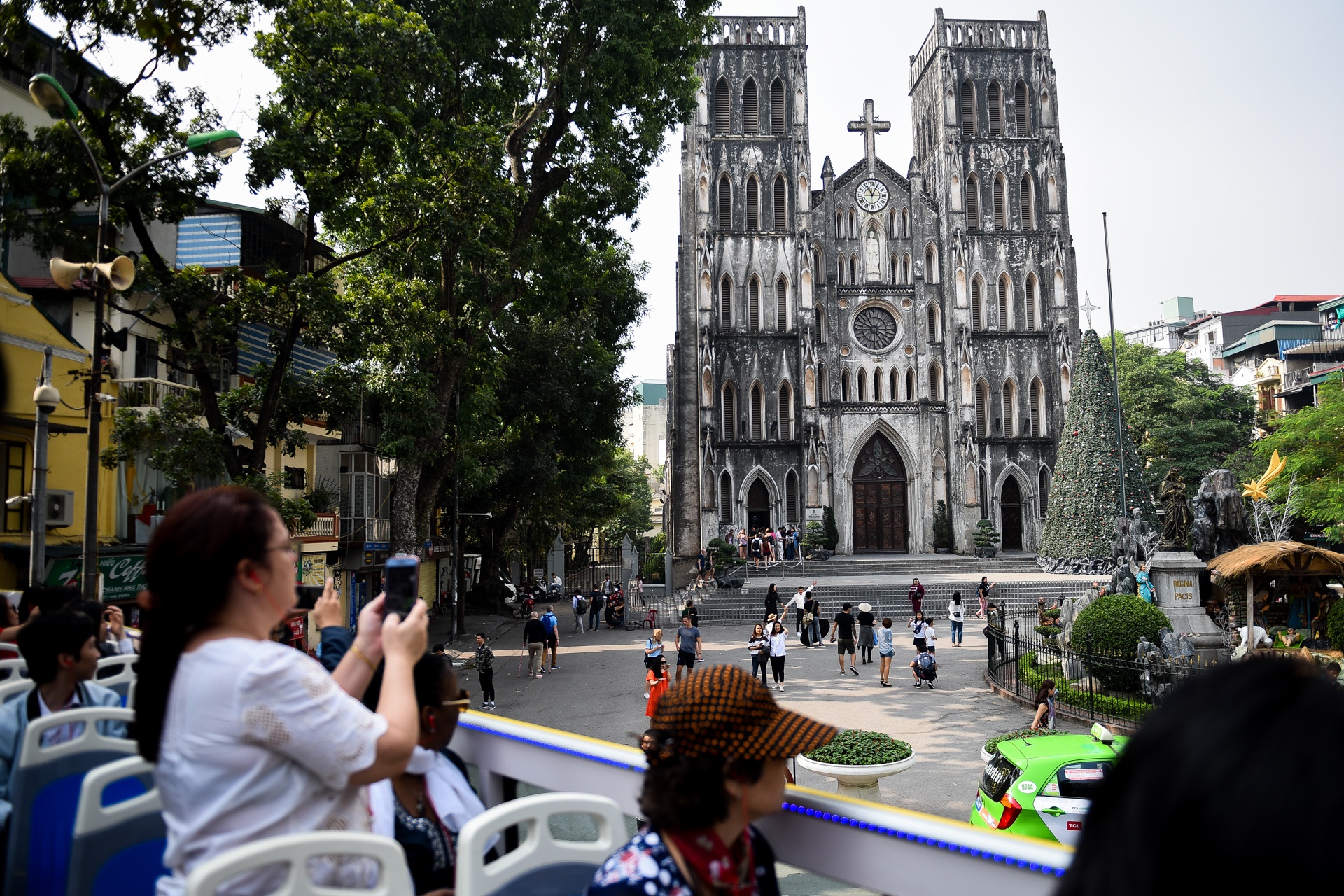 xe buyt 2 tang o Ha Noi anh 13