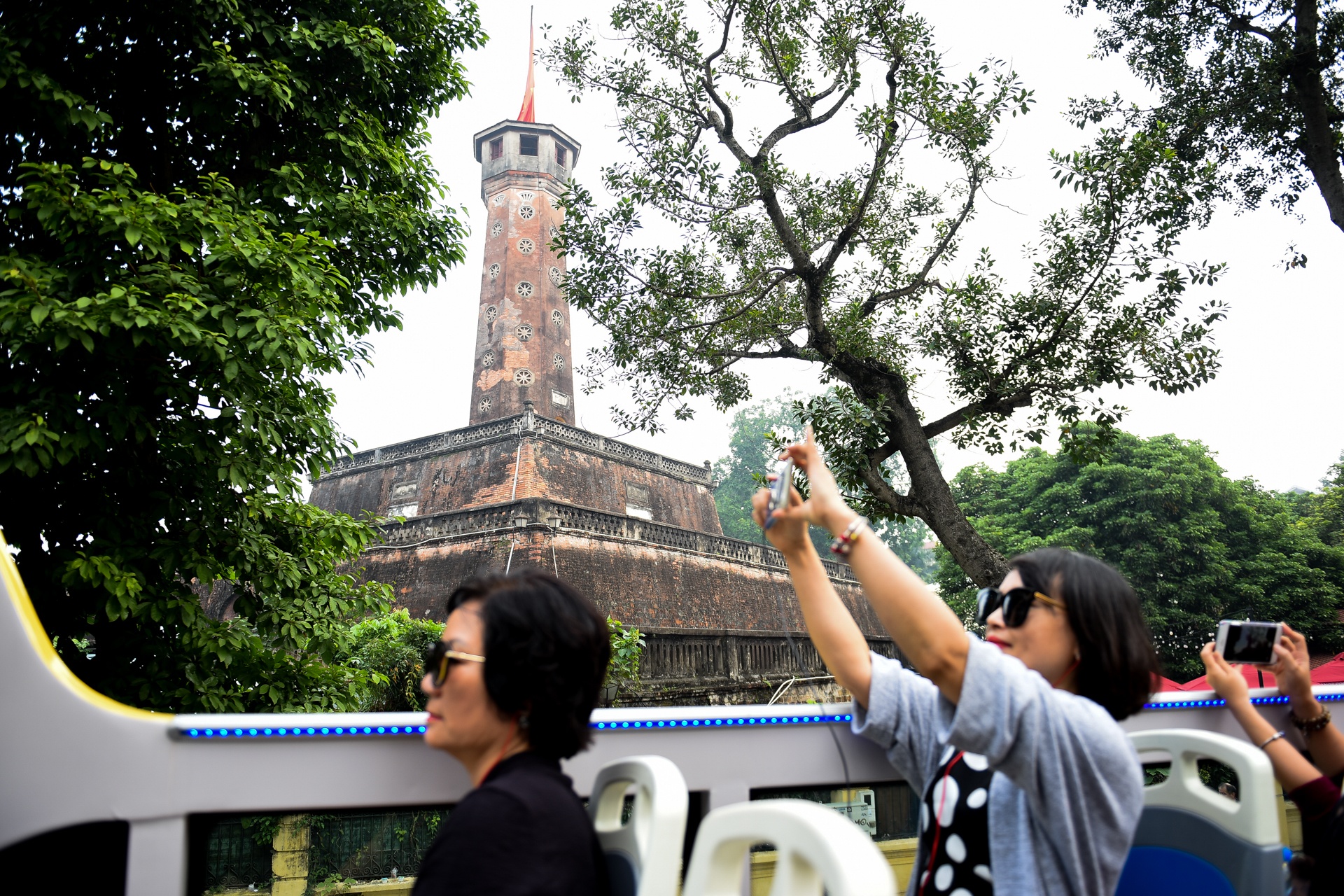 xe buyt 2 tang o Ha Noi anh 2