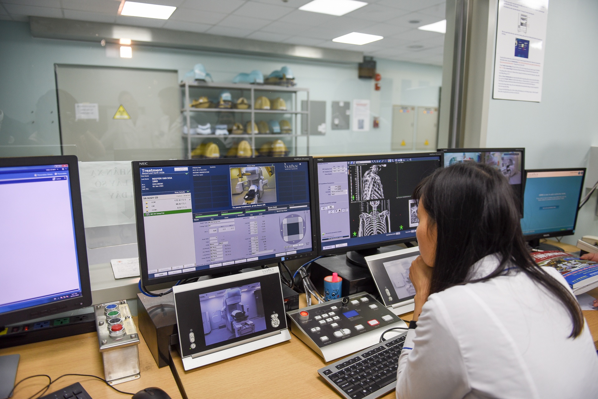 benh vien hien dai anh 22