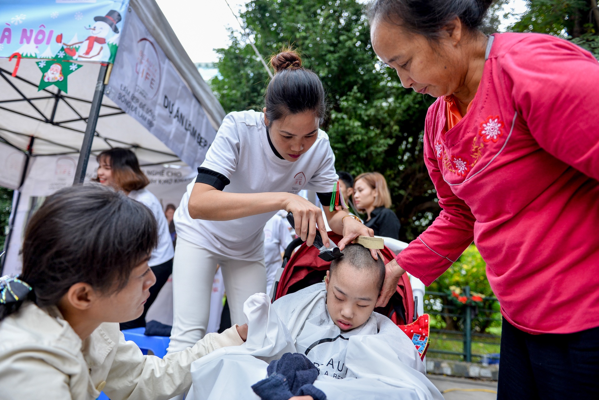 tre em vien Nhi vui Giang sinh anh 4