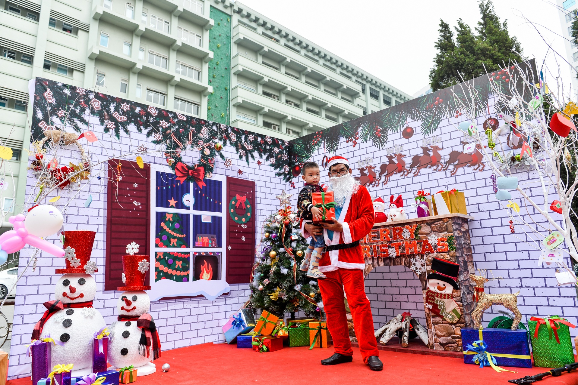 tre em vien Nhi vui Giang sinh anh 6