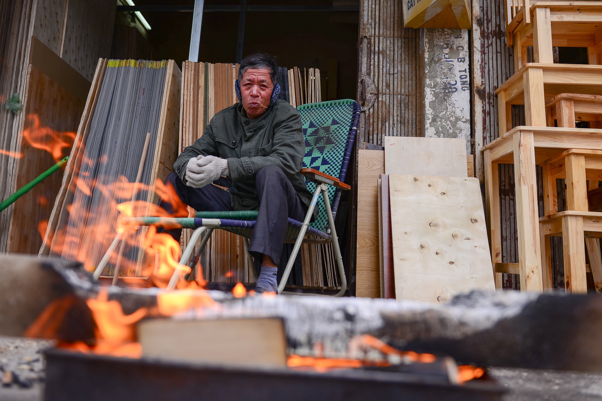 nguoi dan dot lua suoi am anh 3