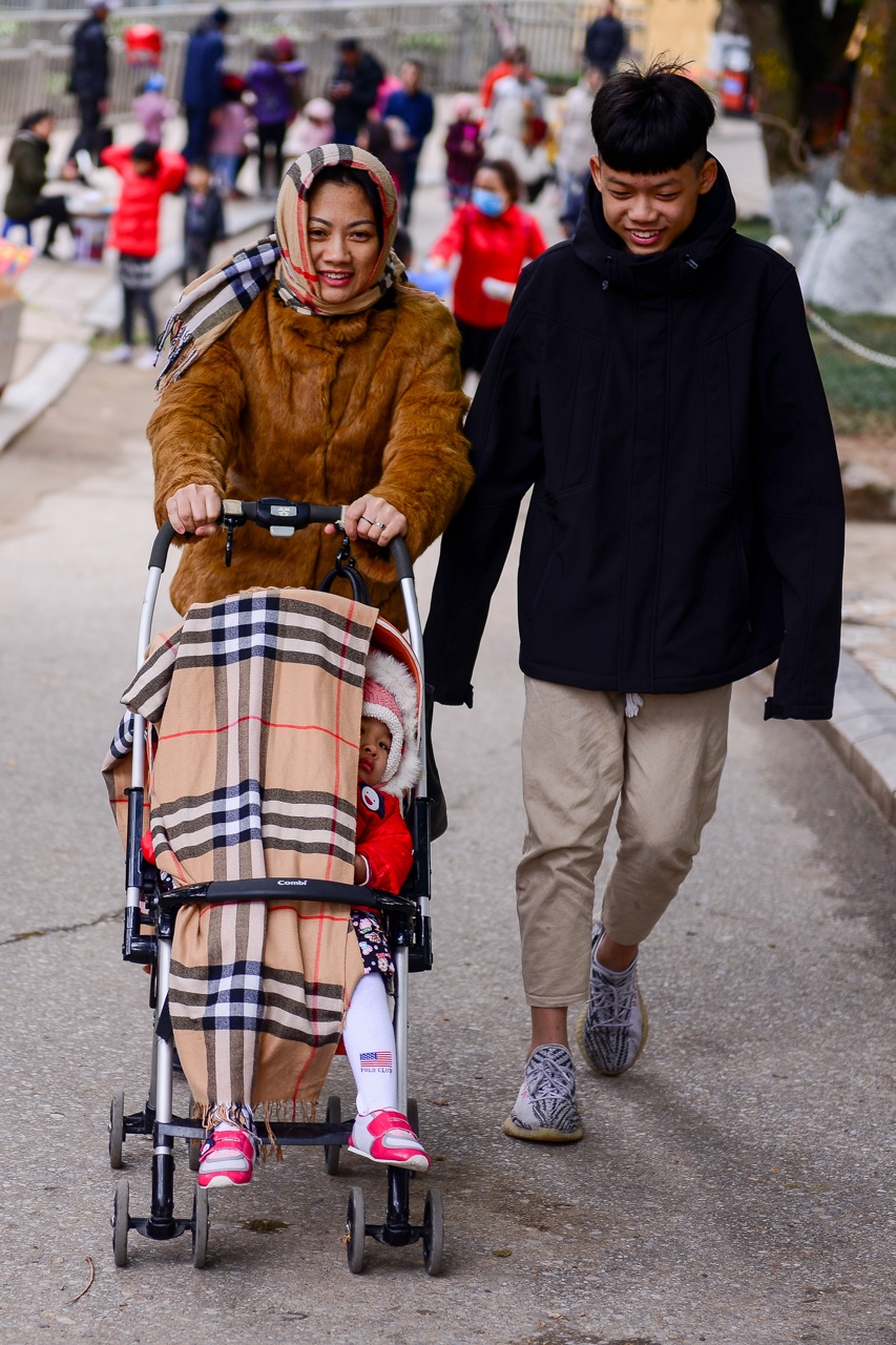 nguoi dan dot lua suoi am anh 9