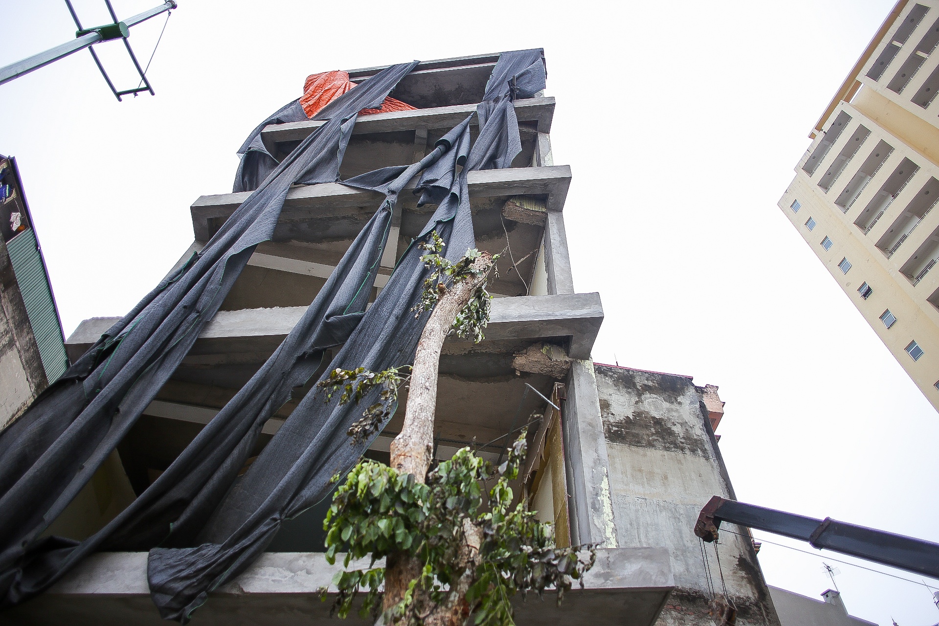 nha sieu mong tren duong Pham Van Dong anh 10