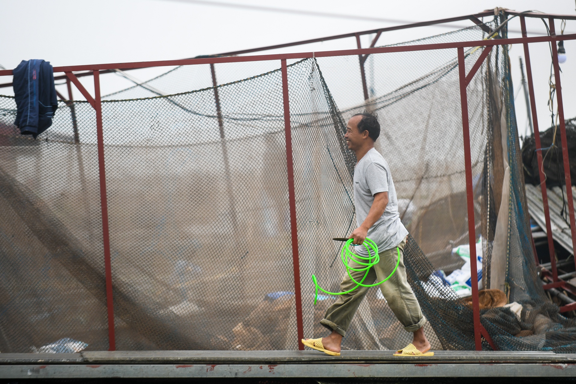 song Da can nuoc ca chet hang loat anh 25