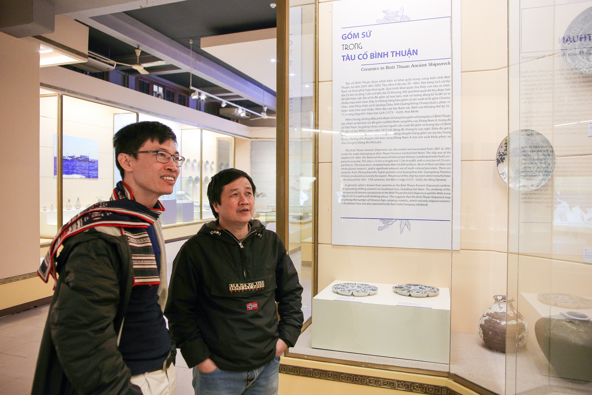 Trien lam nhung bau vat tu dai duong anh 2