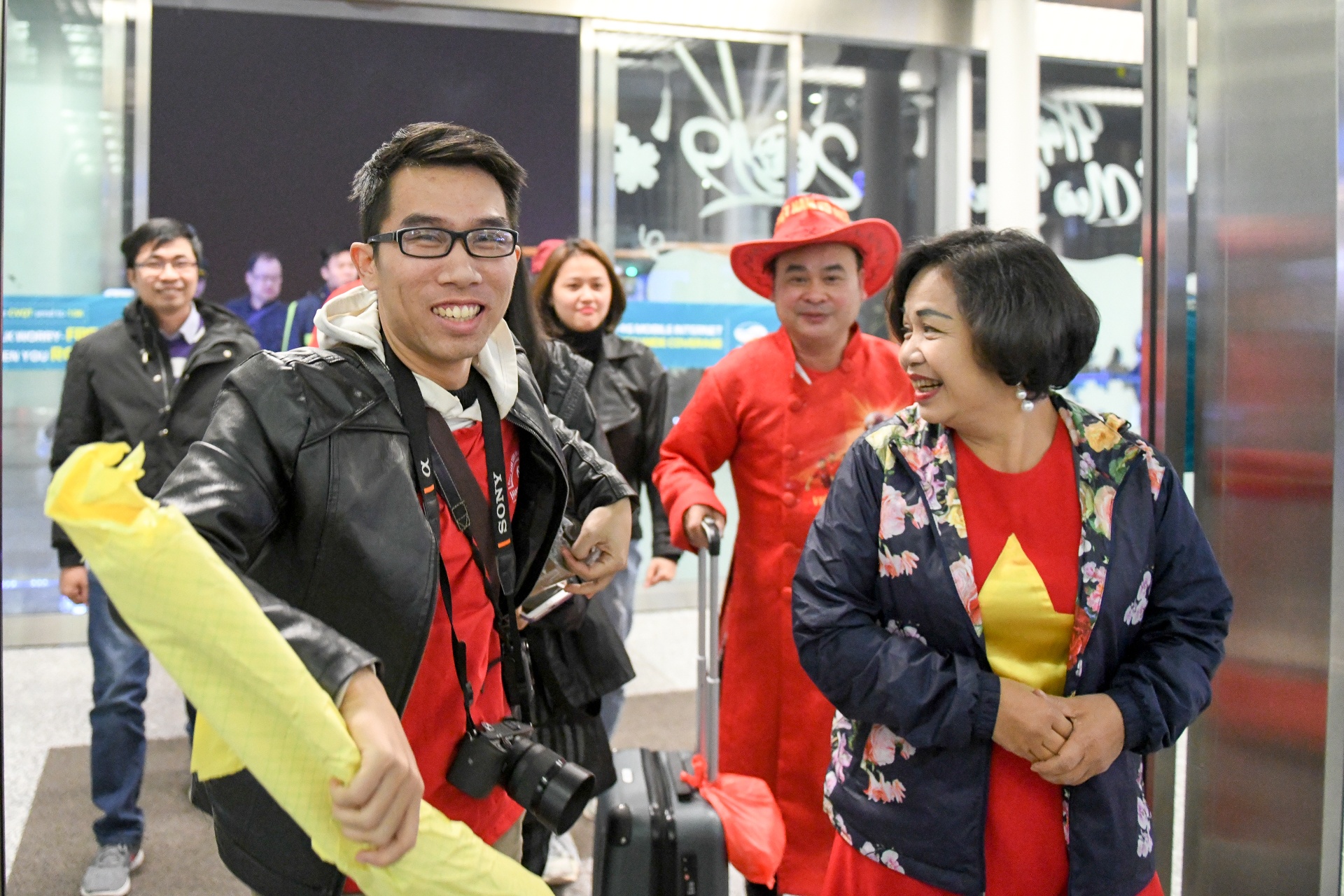 Hoa hau Ngoc Han cung CDV len duong co vu tuyen Viet Nam anh 1