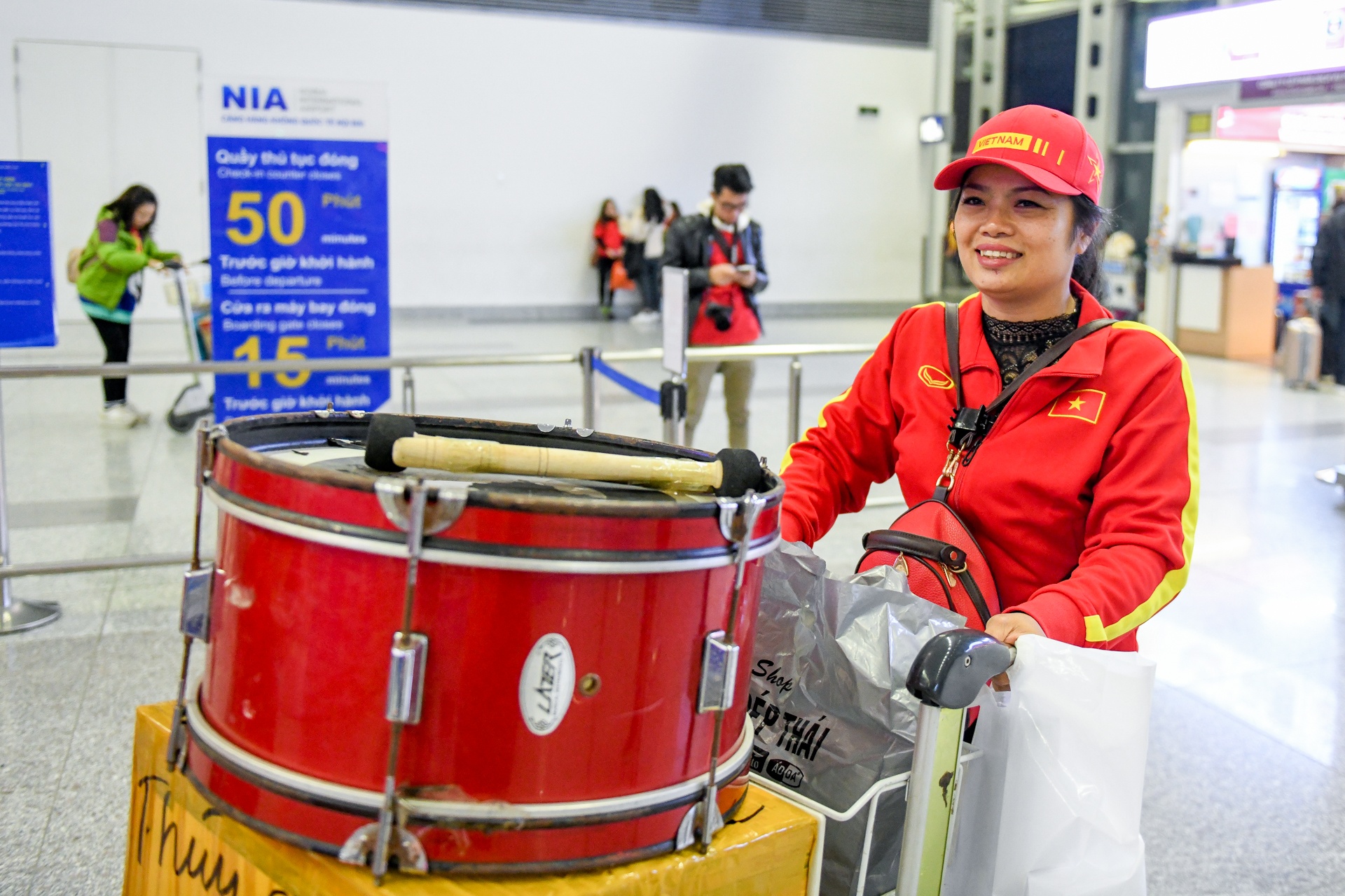 Hoa hau Ngoc Han cung CDV len duong co vu tuyen Viet Nam anh 8